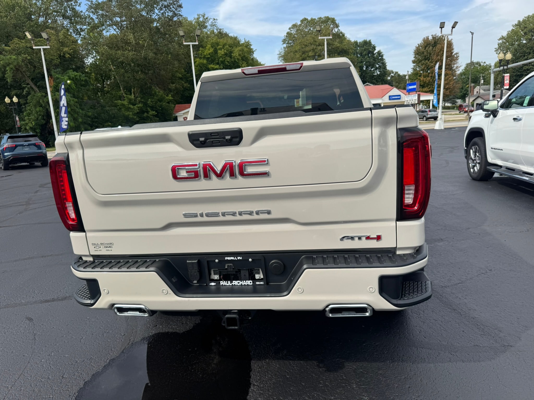 2026 GMC Sierra 1500 AT4 - Photo 6