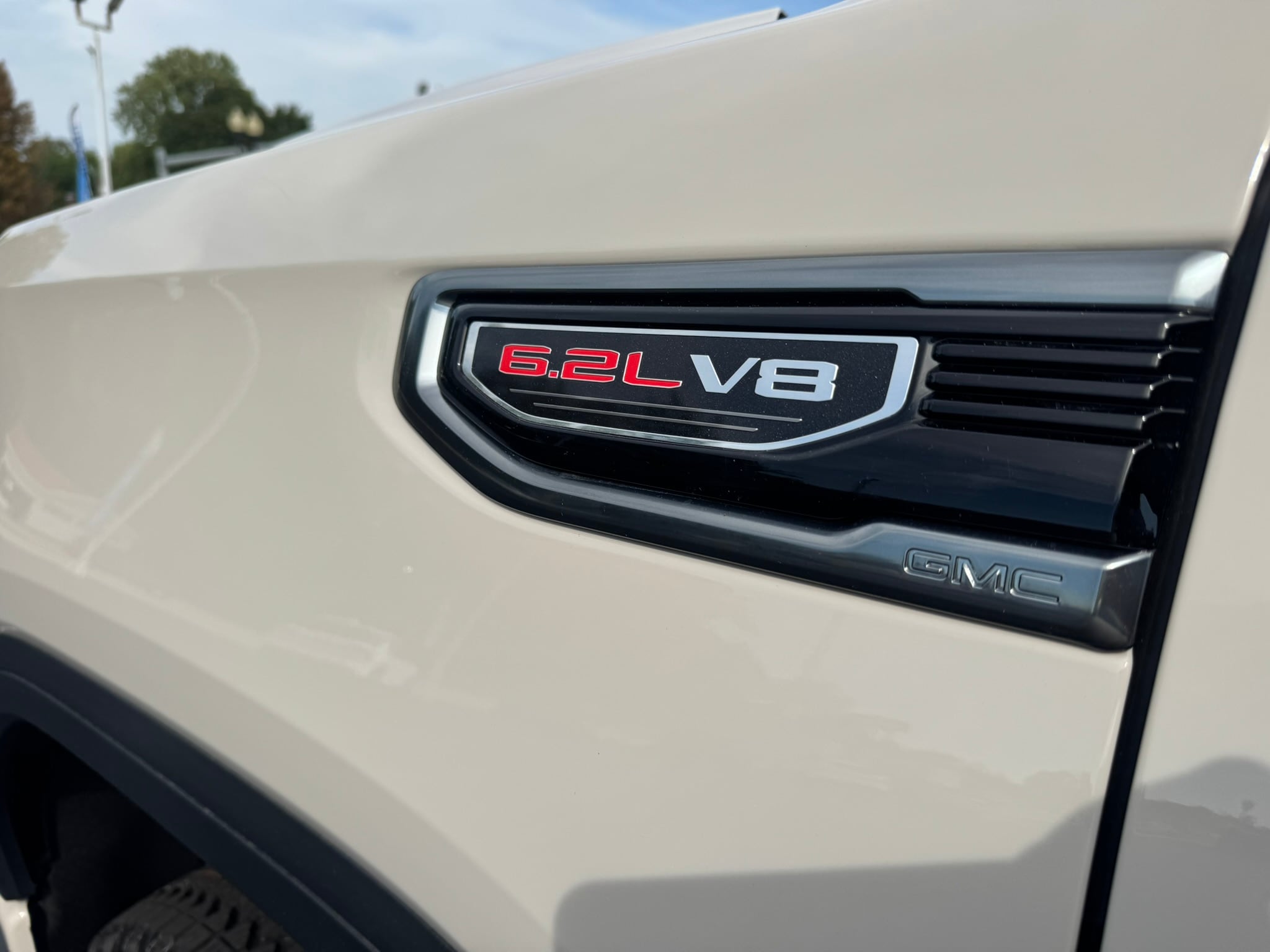 2026 GMC Sierra 1500 AT4 - Photo 9