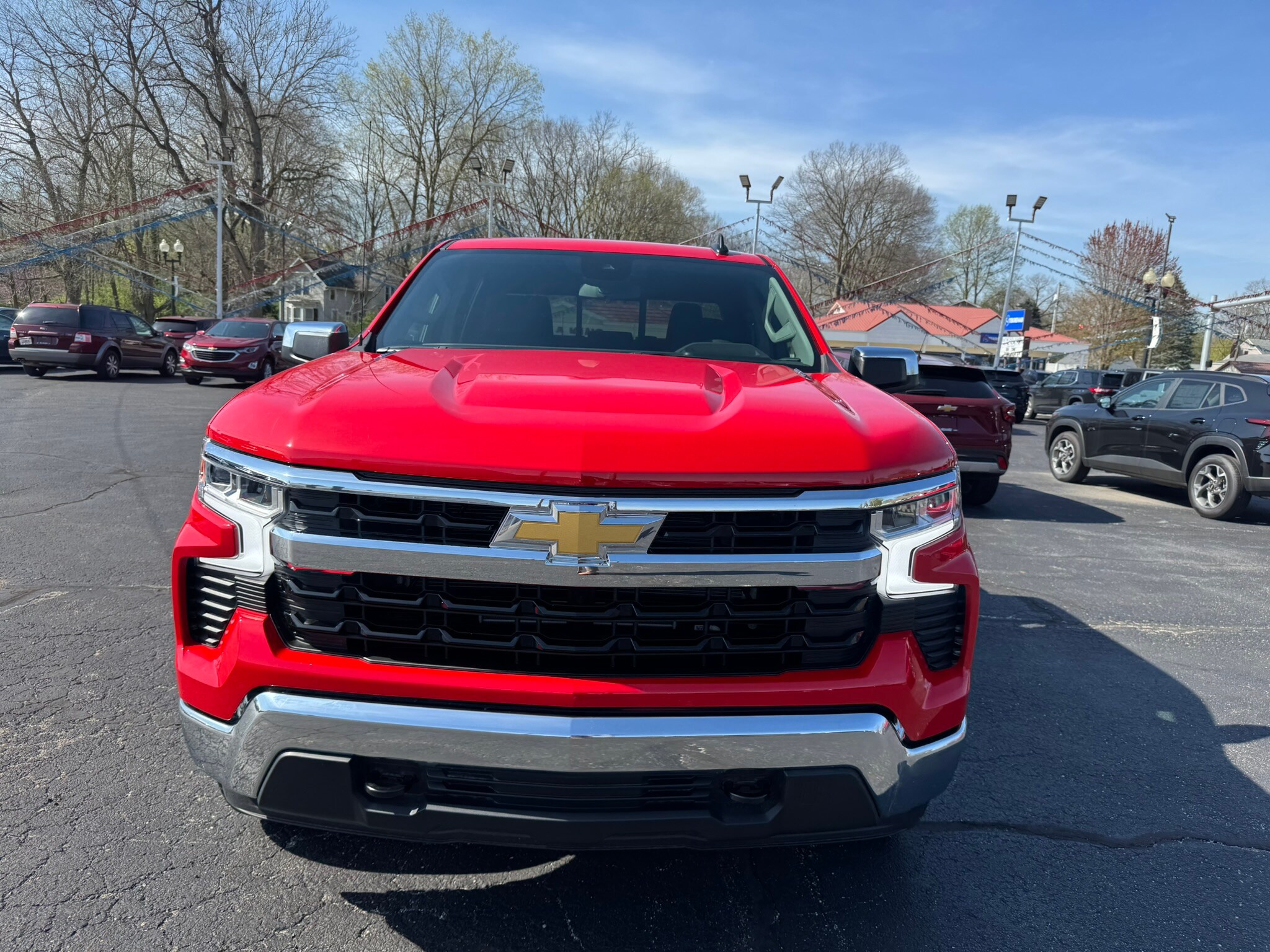 2025 Chevrolet Silverado 1500 LT photo 2