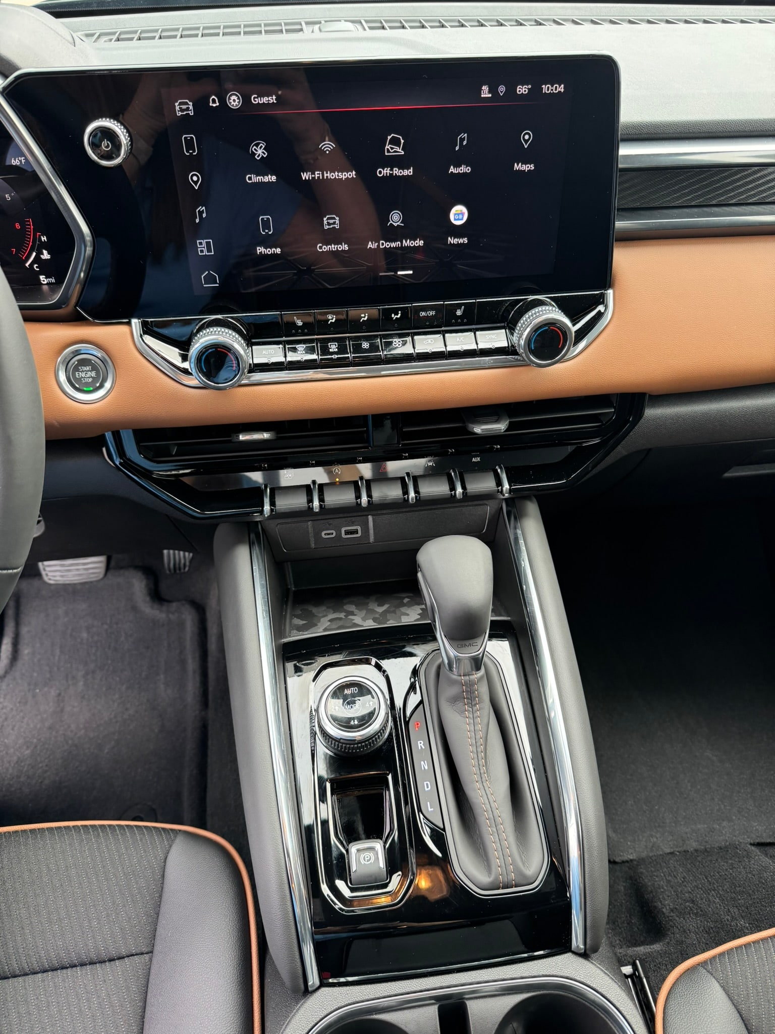 2025 GMC Canyon AT4 - Photo 12