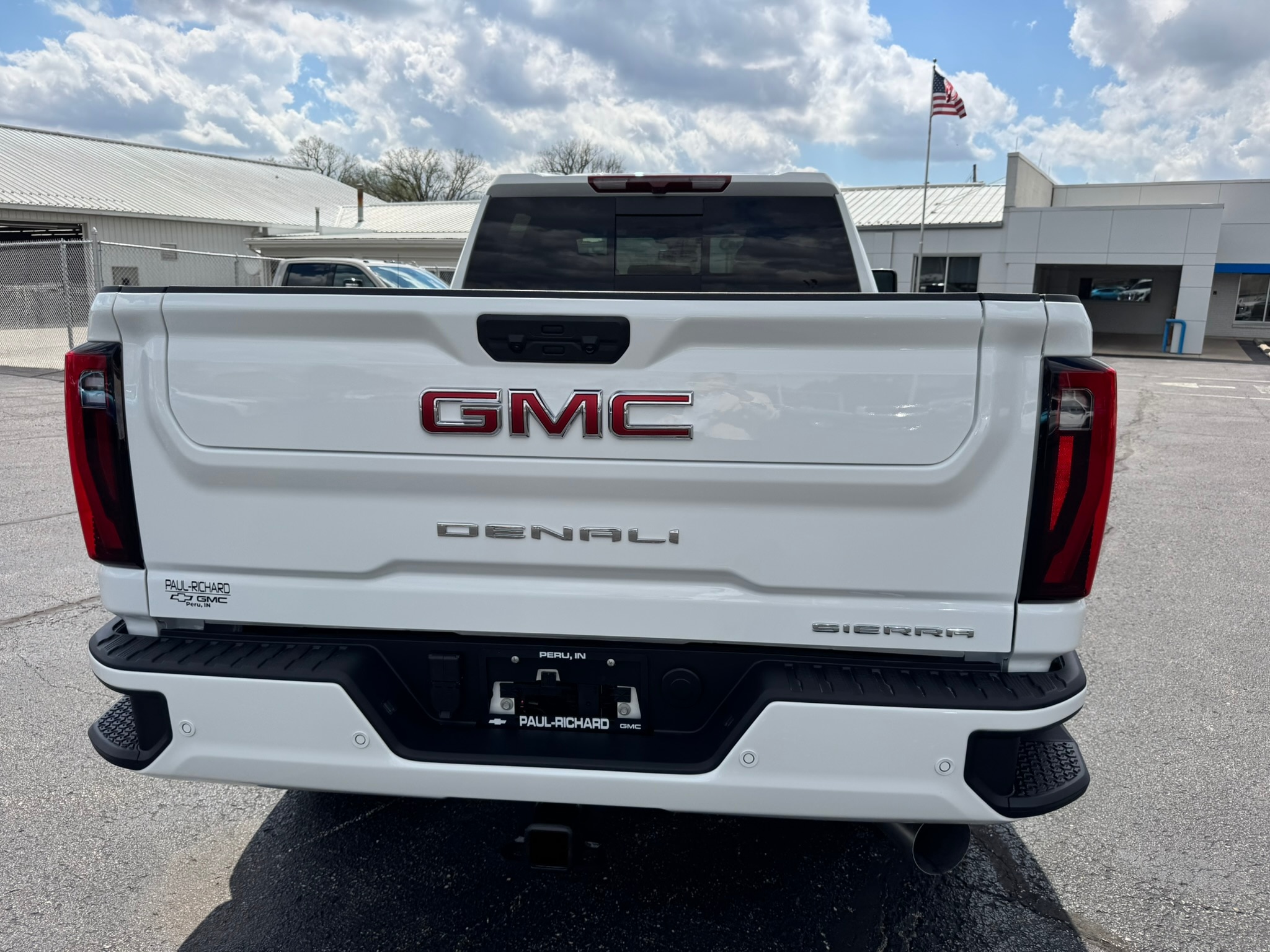 2026 GMC Sierra 2500HD Denali - Photo 6