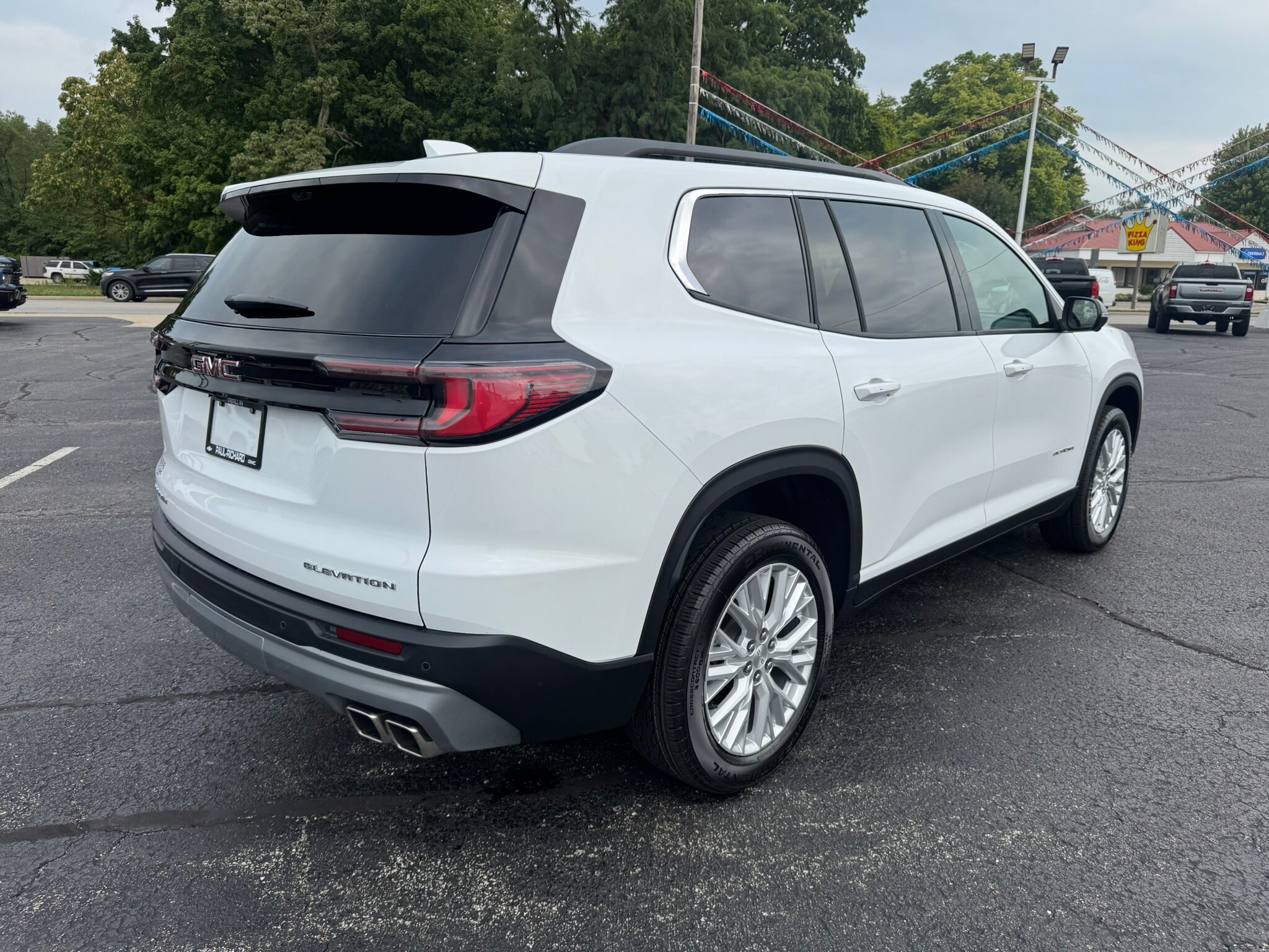 2026 Gmc Acadia Elevation photo 2