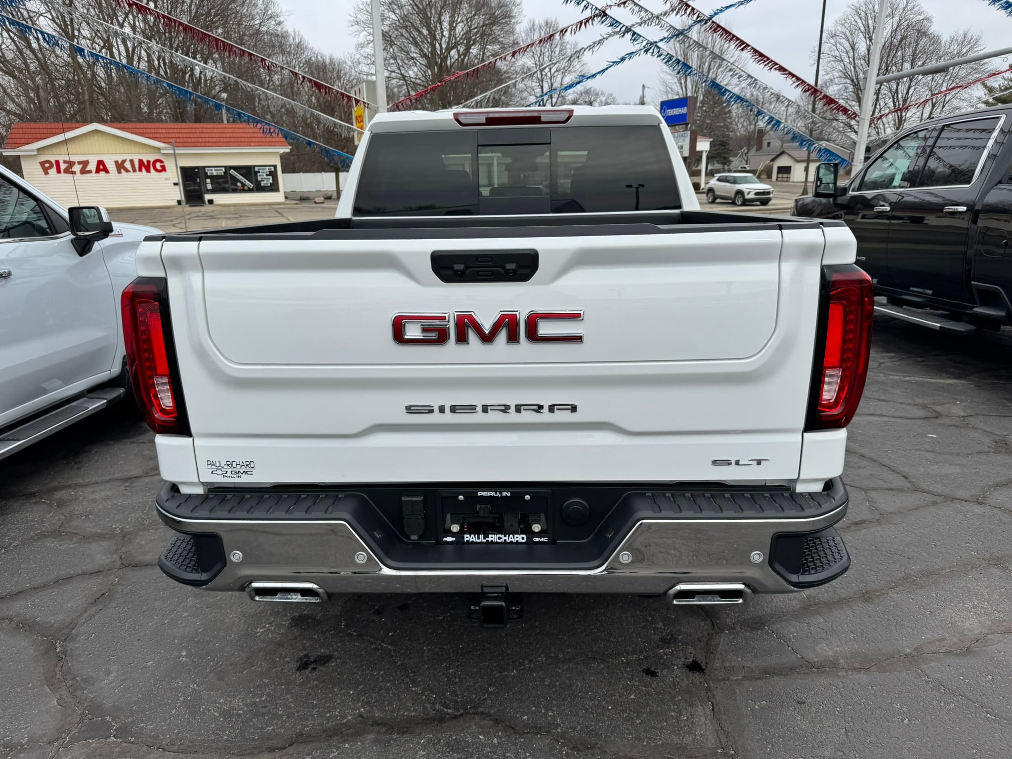 View vehicle photo 6