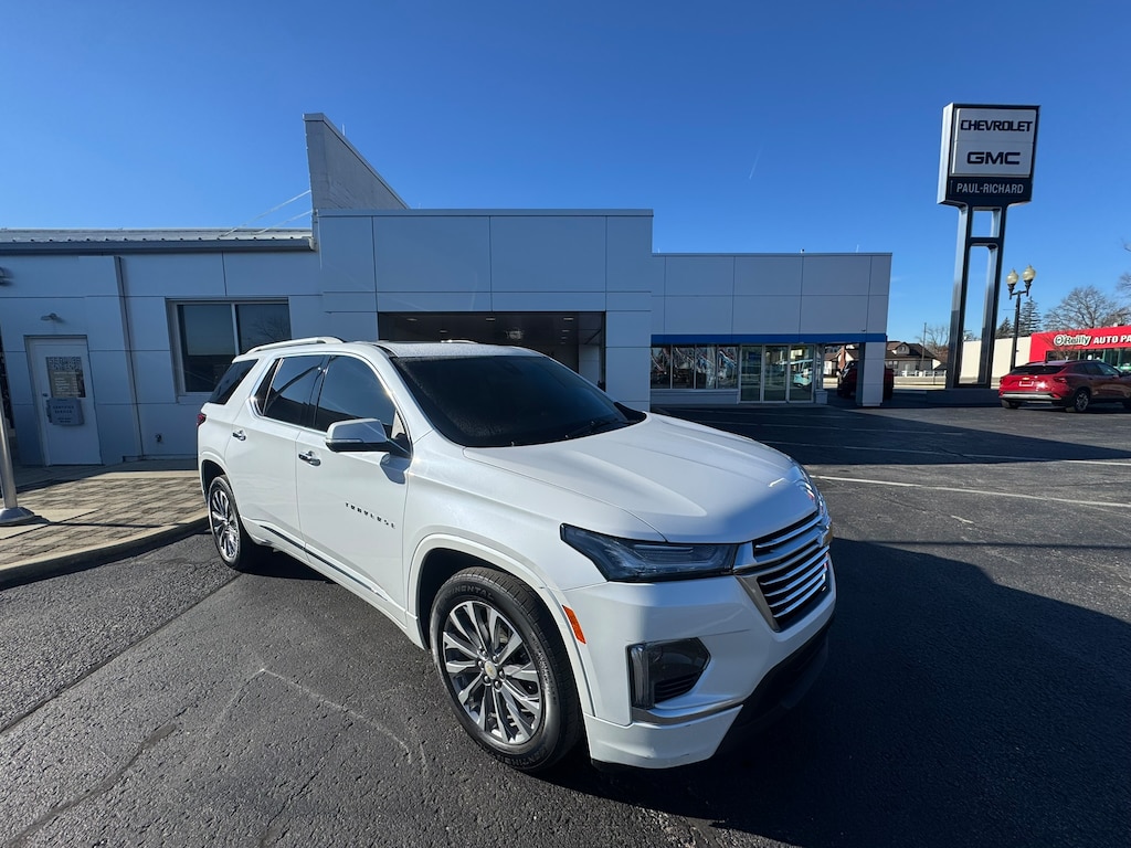 Used 2023 Chevrolet Traverse Premier SUV