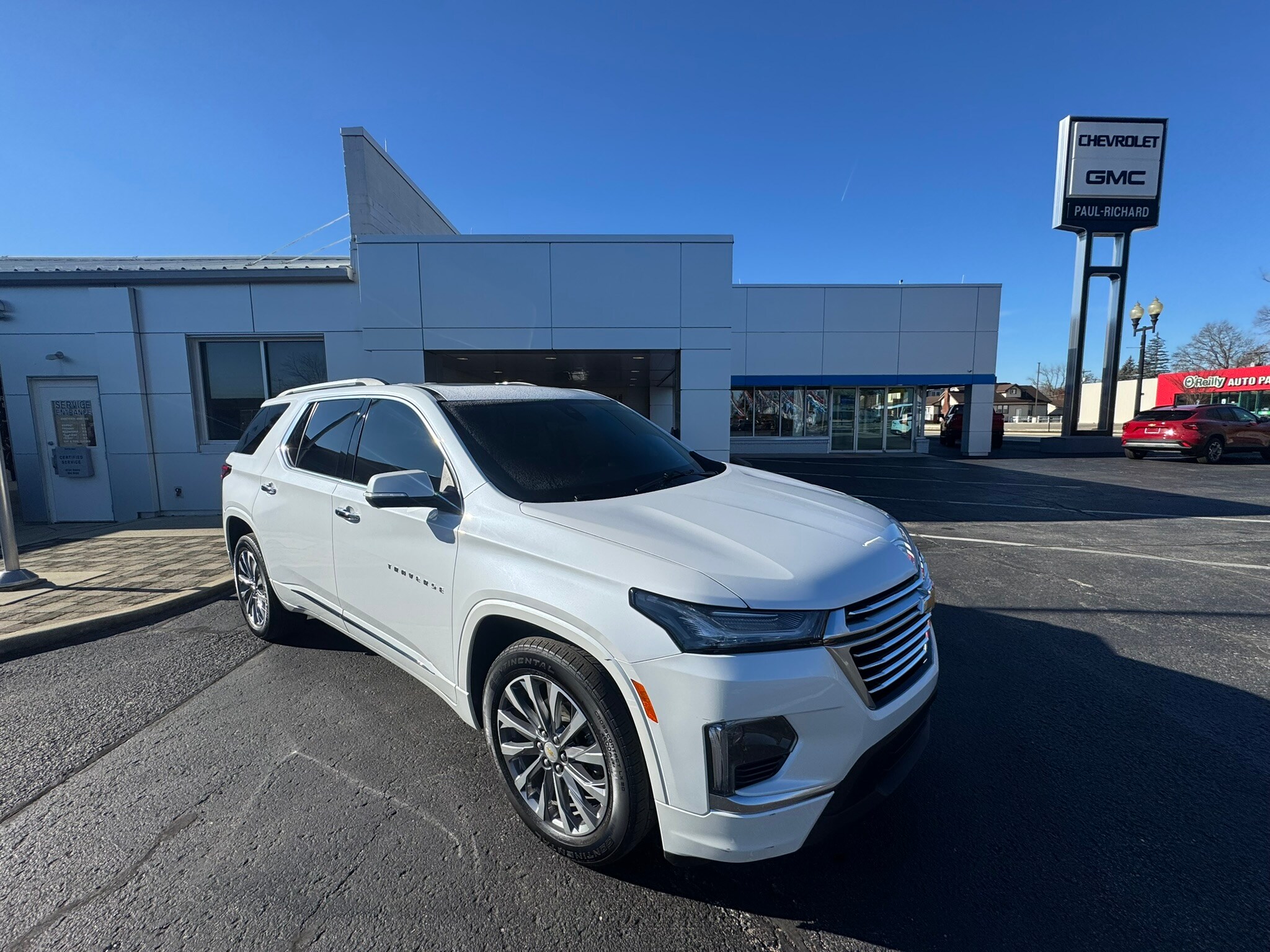 2023 Chevrolet Traverse Premier photo 4