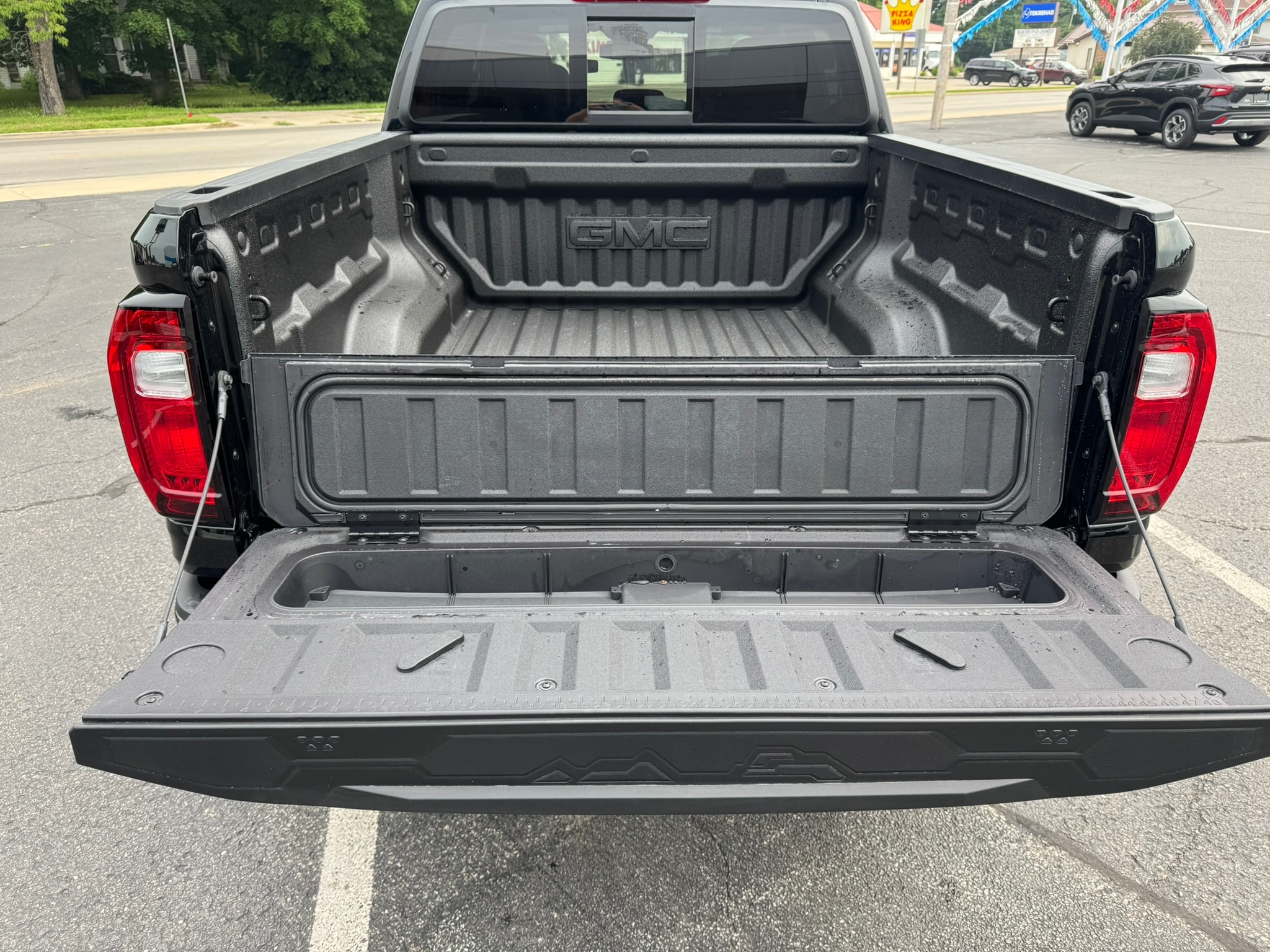 2025 GMC Canyon AT4 - Photo 21