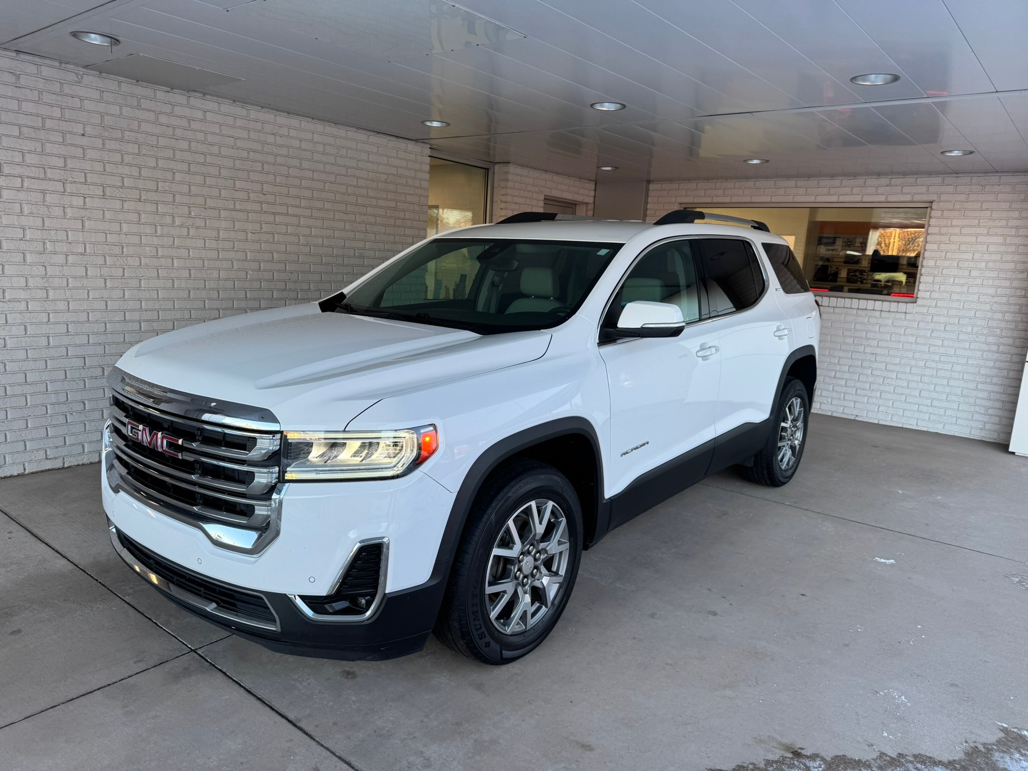 Used 2020 GMC Acadia SLT with VIN 1GKKNULS0LZ137538 for sale in Peru, IN