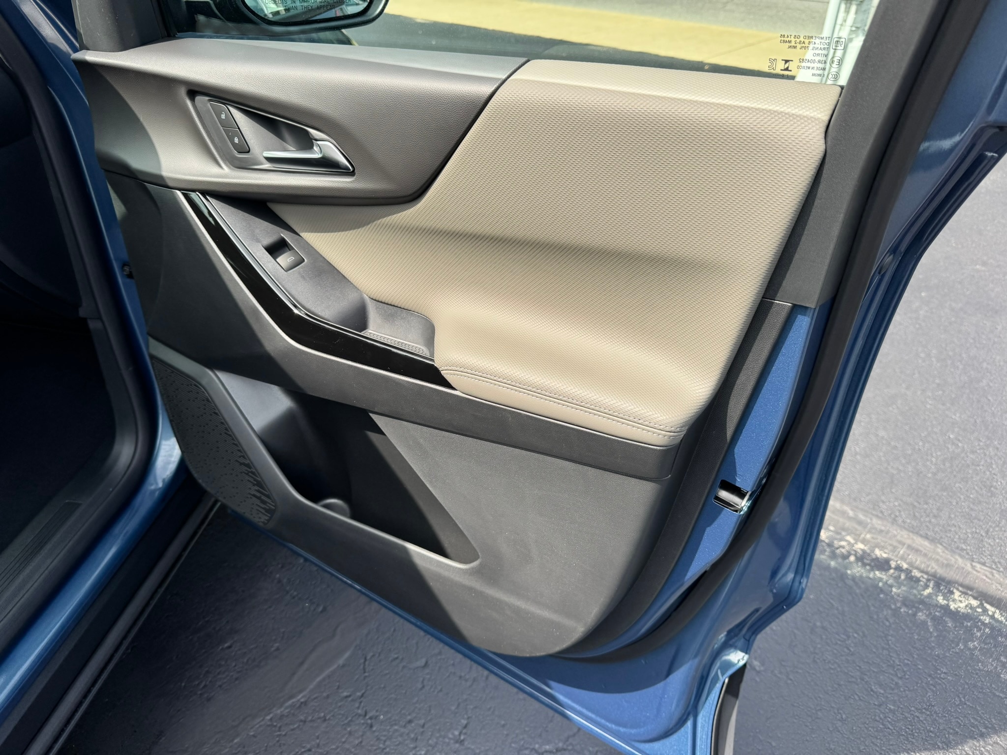 2027 Chevrolet Equinox LT - Photo 16