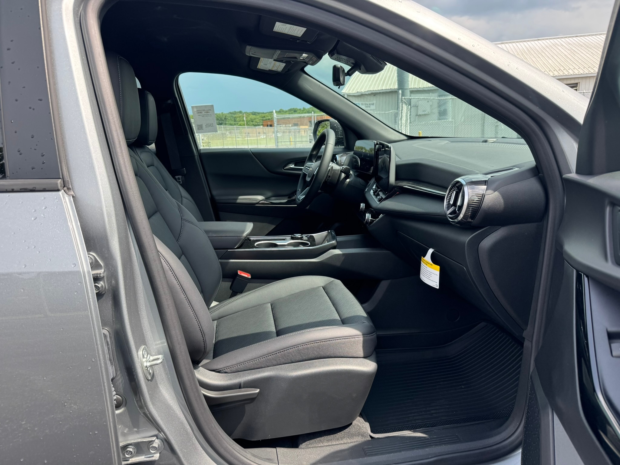 2026 Chevrolet Equinox LT - Photo 19