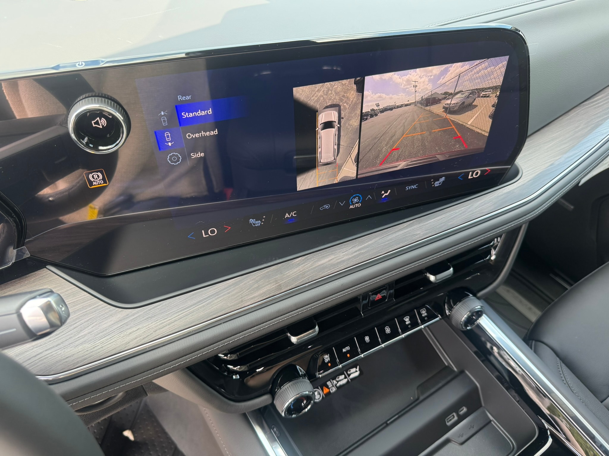 2026 Chevrolet Suburban LT - Photo 16