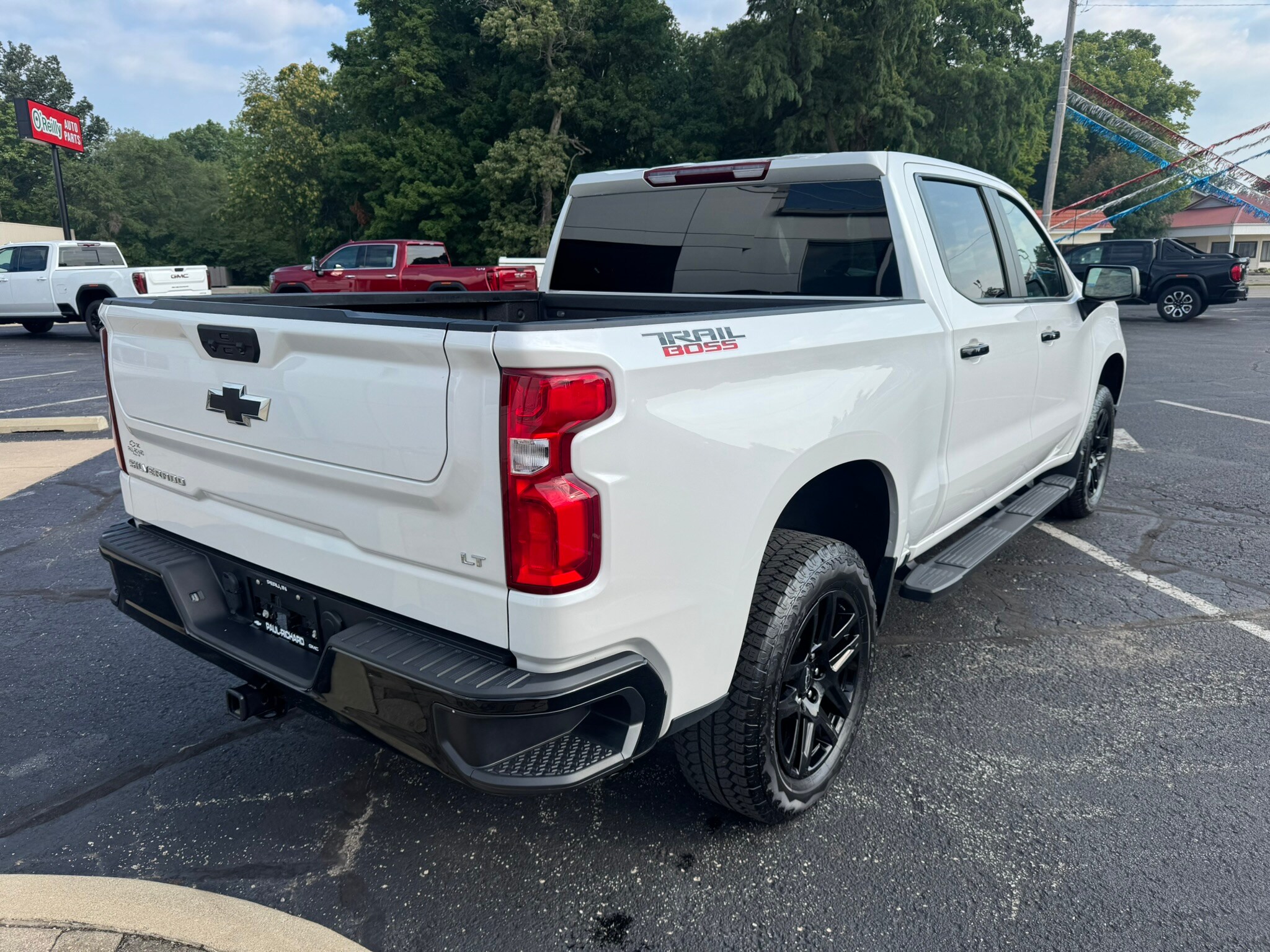 2024 Chevrolet Silverado 1500 LT Trail Boss photo 2
