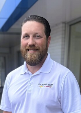 Staff member Alan Hunter from ID_29154edd0c77