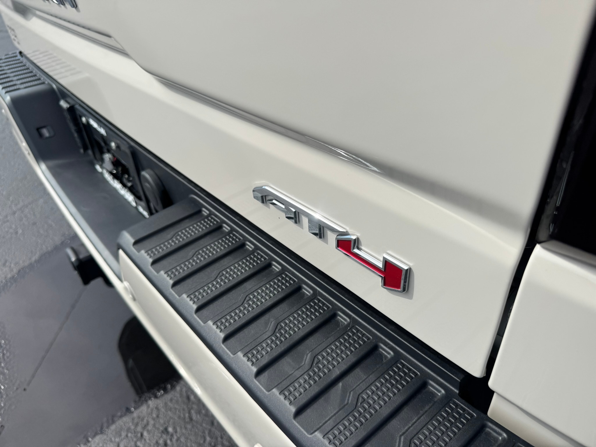 2026 GMC Sierra 1500 AT4 - Photo 11
