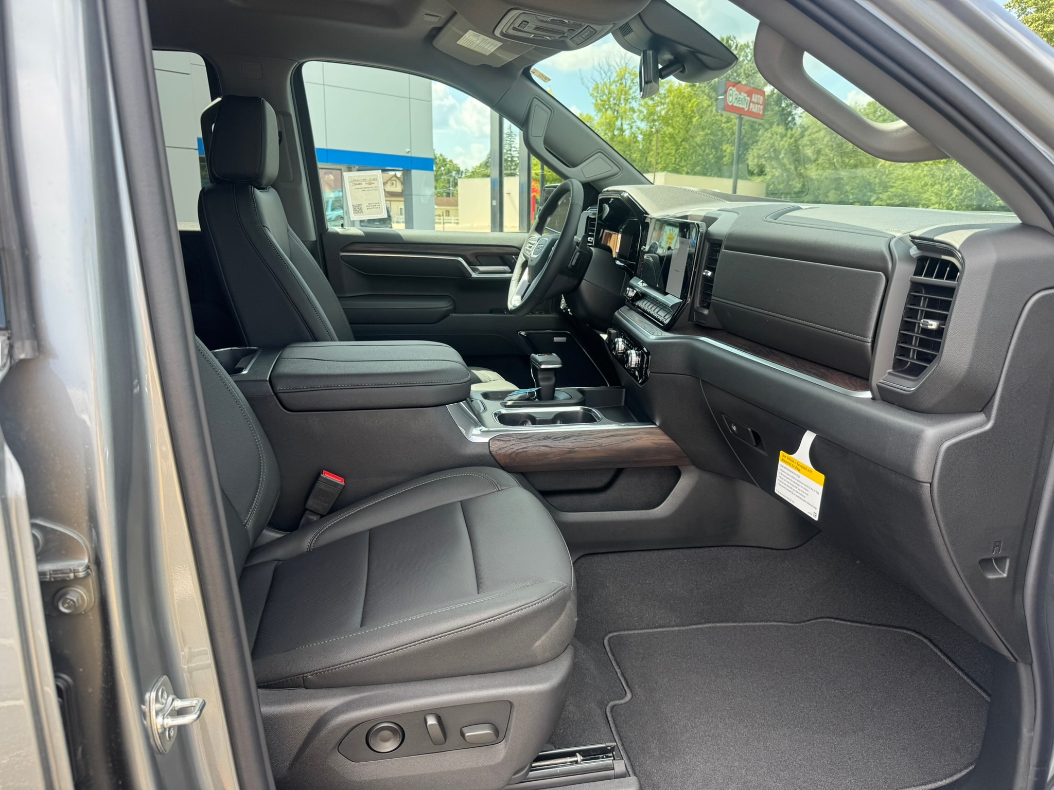 2026 GMC Sierra 1500 SLT - Photo 20