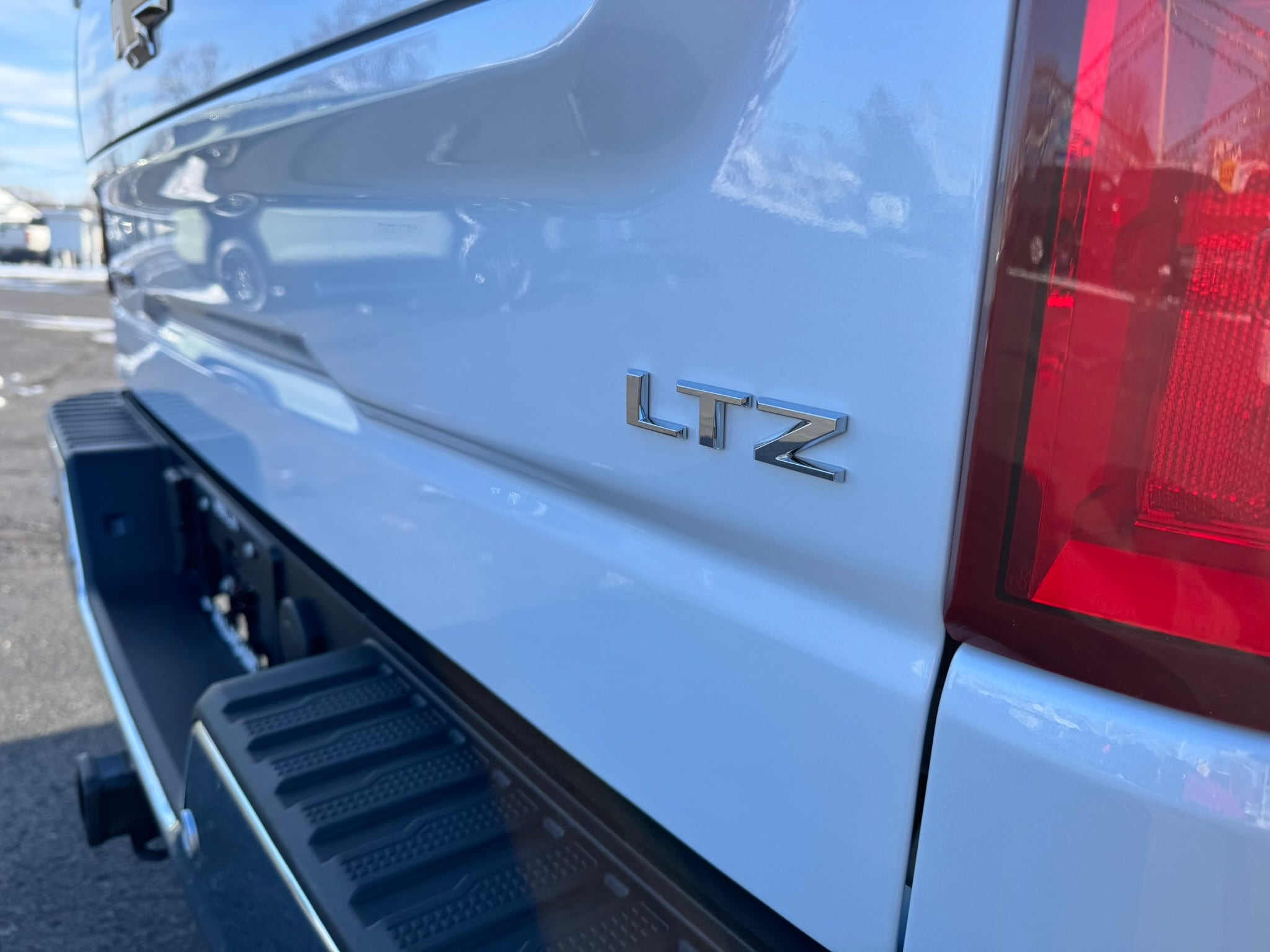 2026 Chevrolet Silverado 1500 LTZ - Photo 11