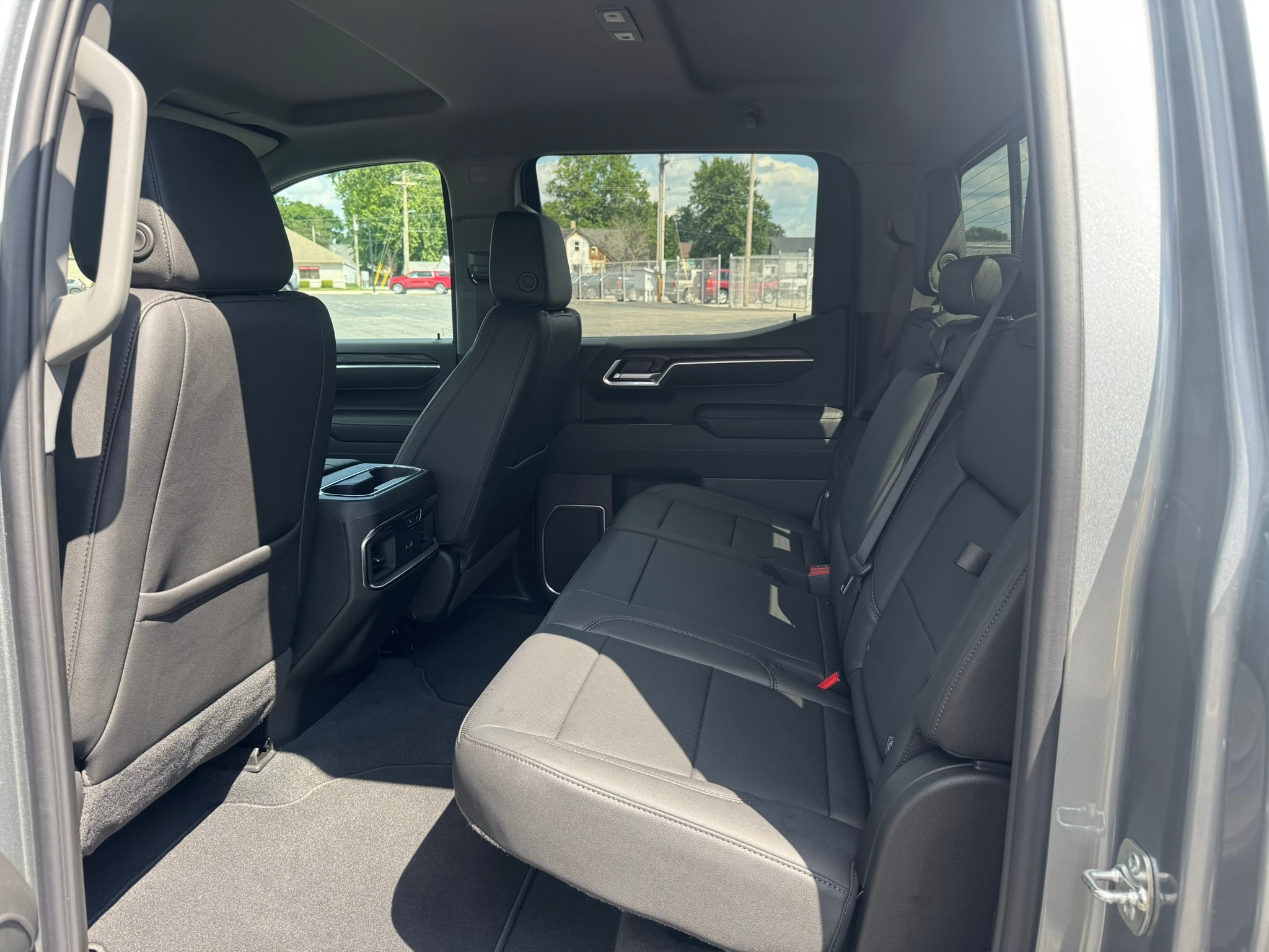 2026 GMC Sierra 1500 SLT - Photo 22