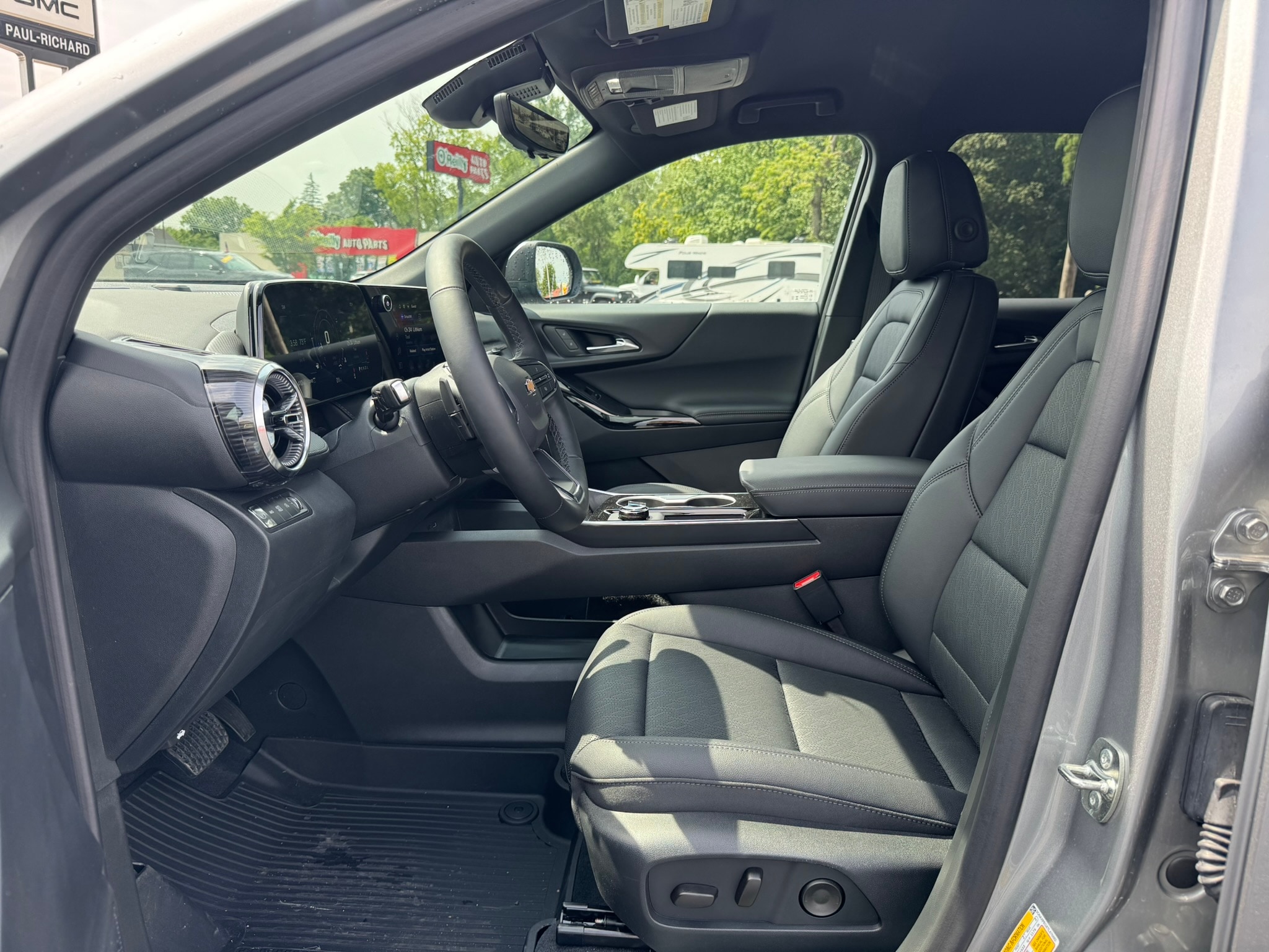 2026 Chevrolet Equinox LT - Photo 12