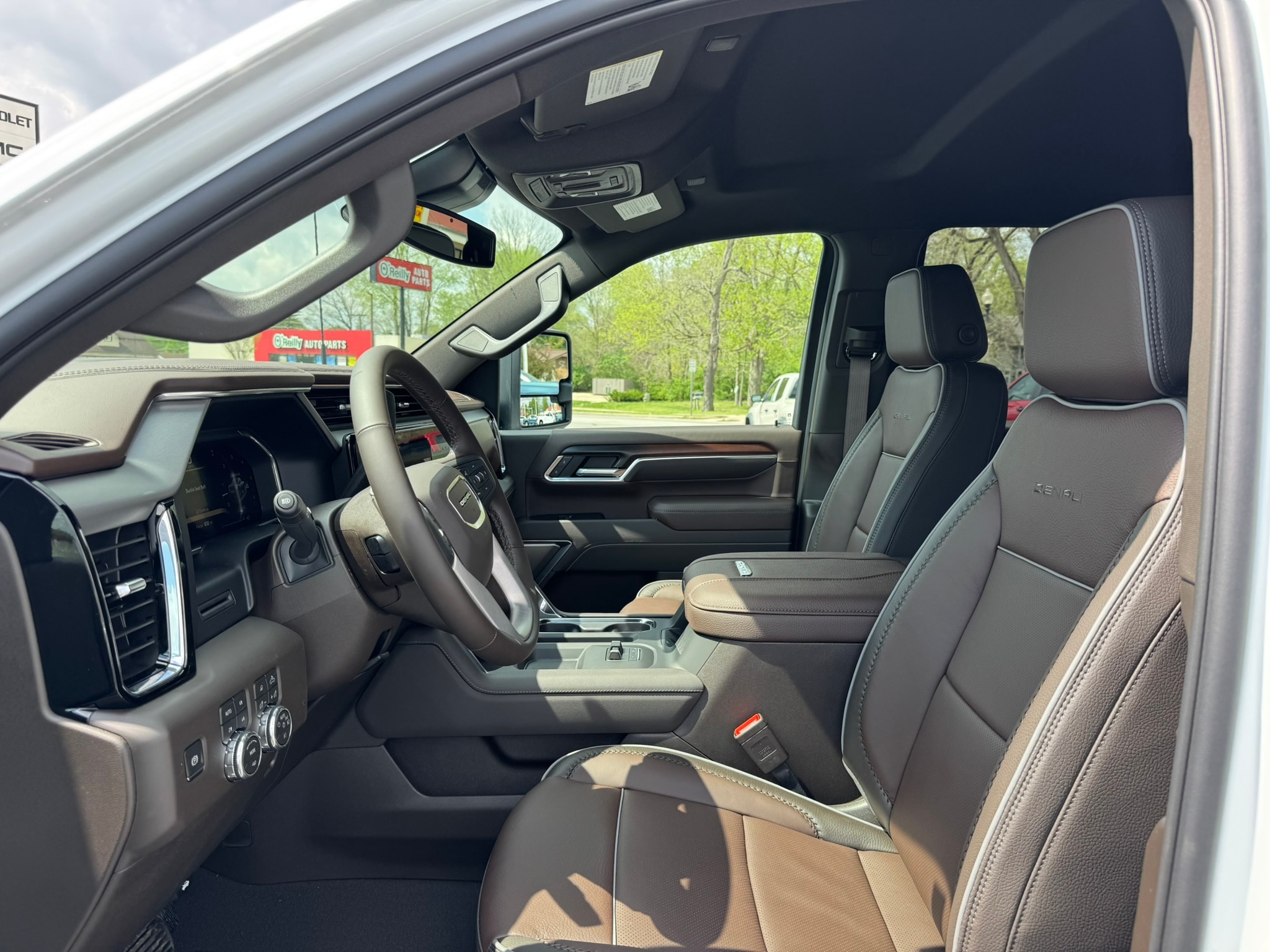 2026 GMC Sierra 2500HD Denali - Photo 14