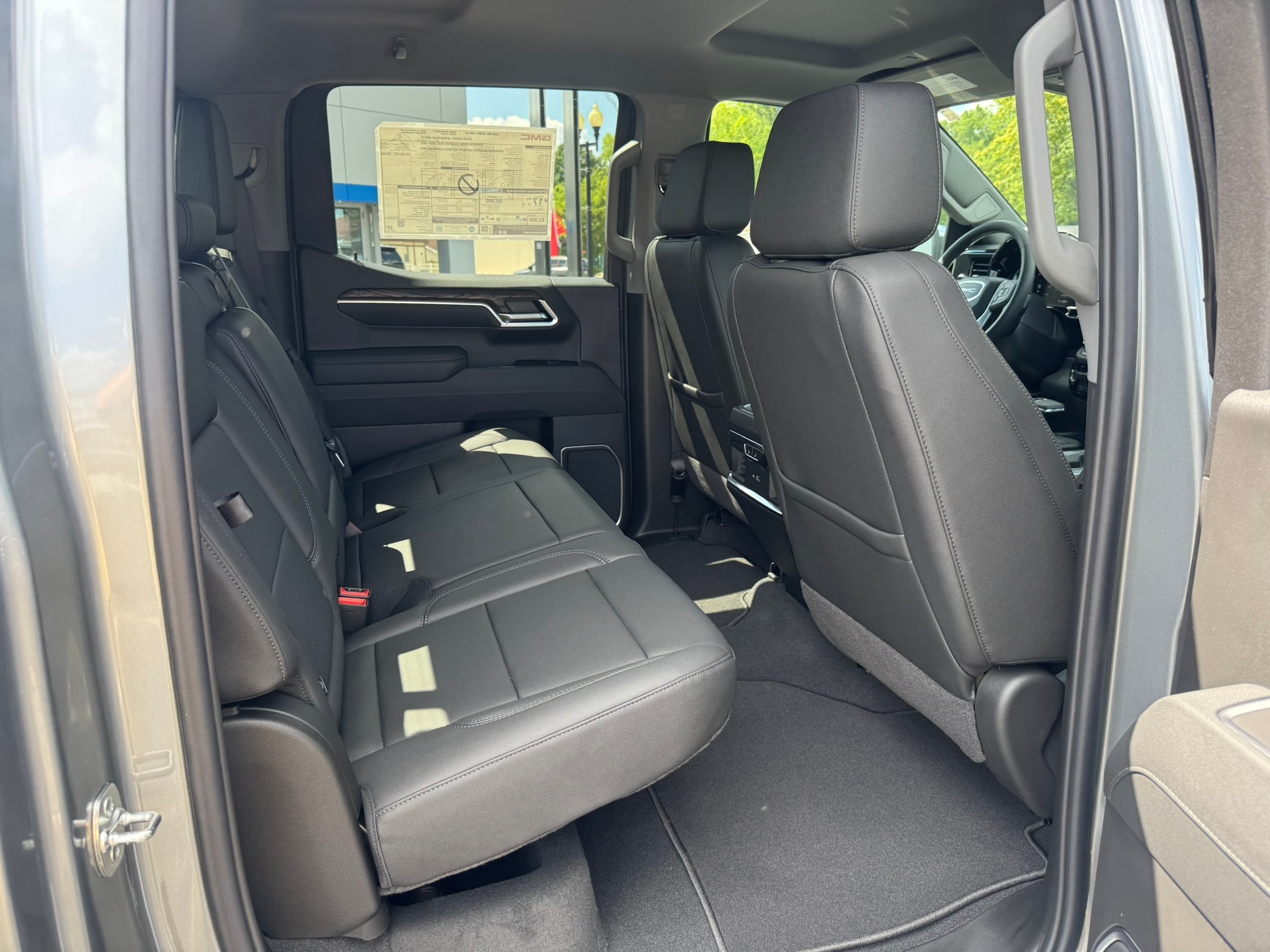 2026 GMC Sierra 1500 SLT - Photo 25