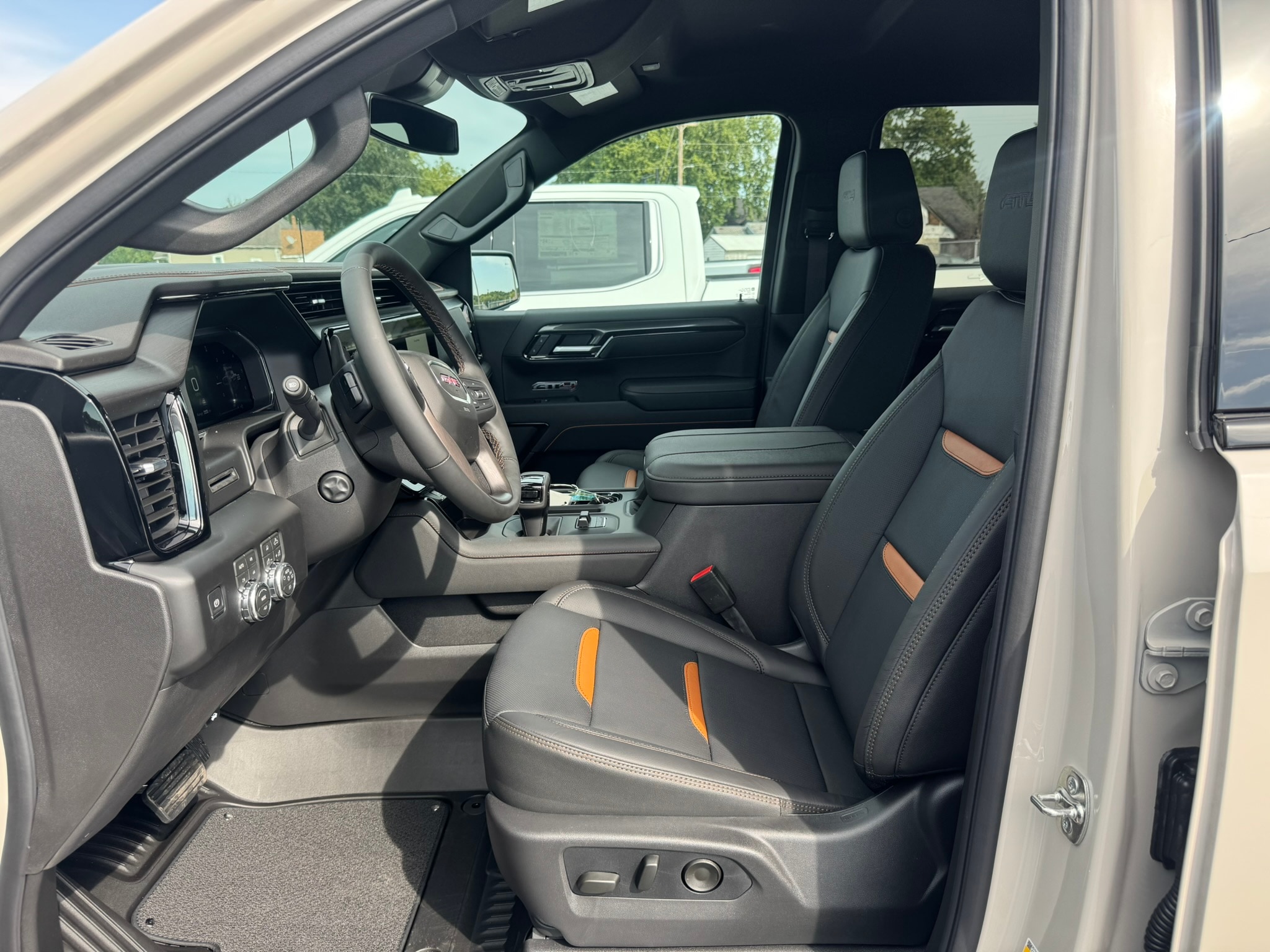 2026 GMC Sierra 1500 AT4 - Photo 14