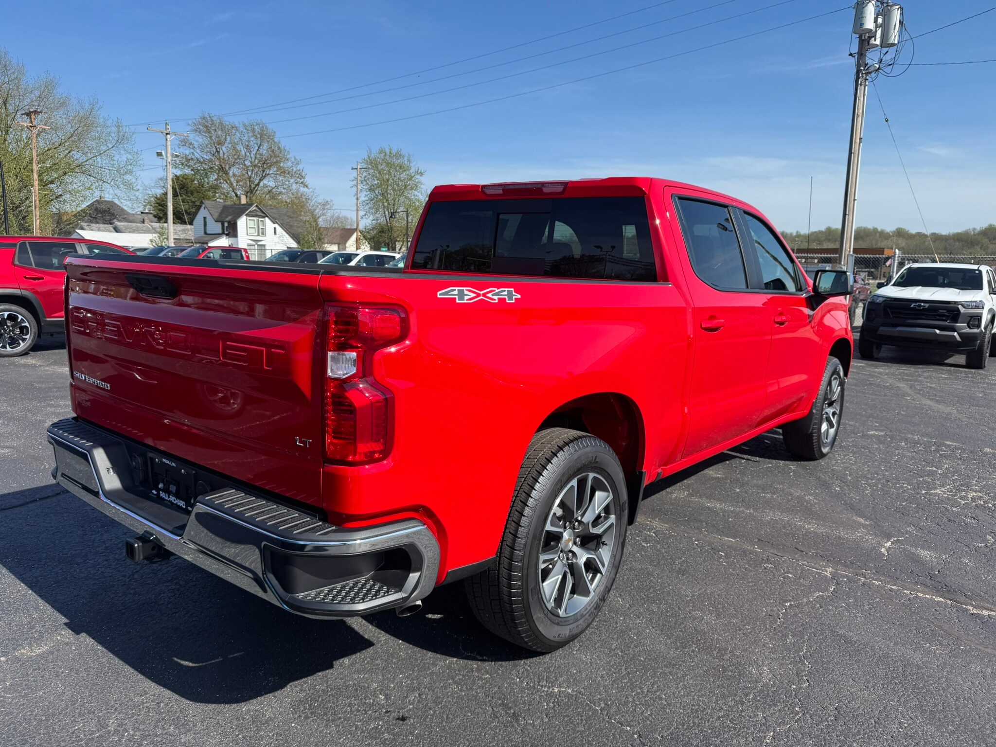 2025 Chevrolet Silverado 1500 LT photo 4
