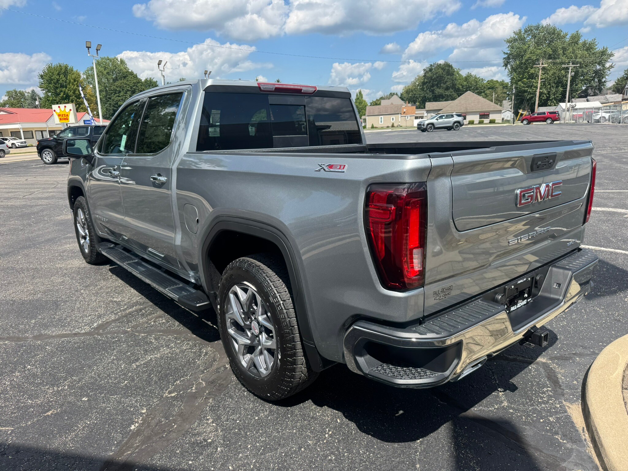 2026 GMC Sierra 1500 SLT - Photo 7