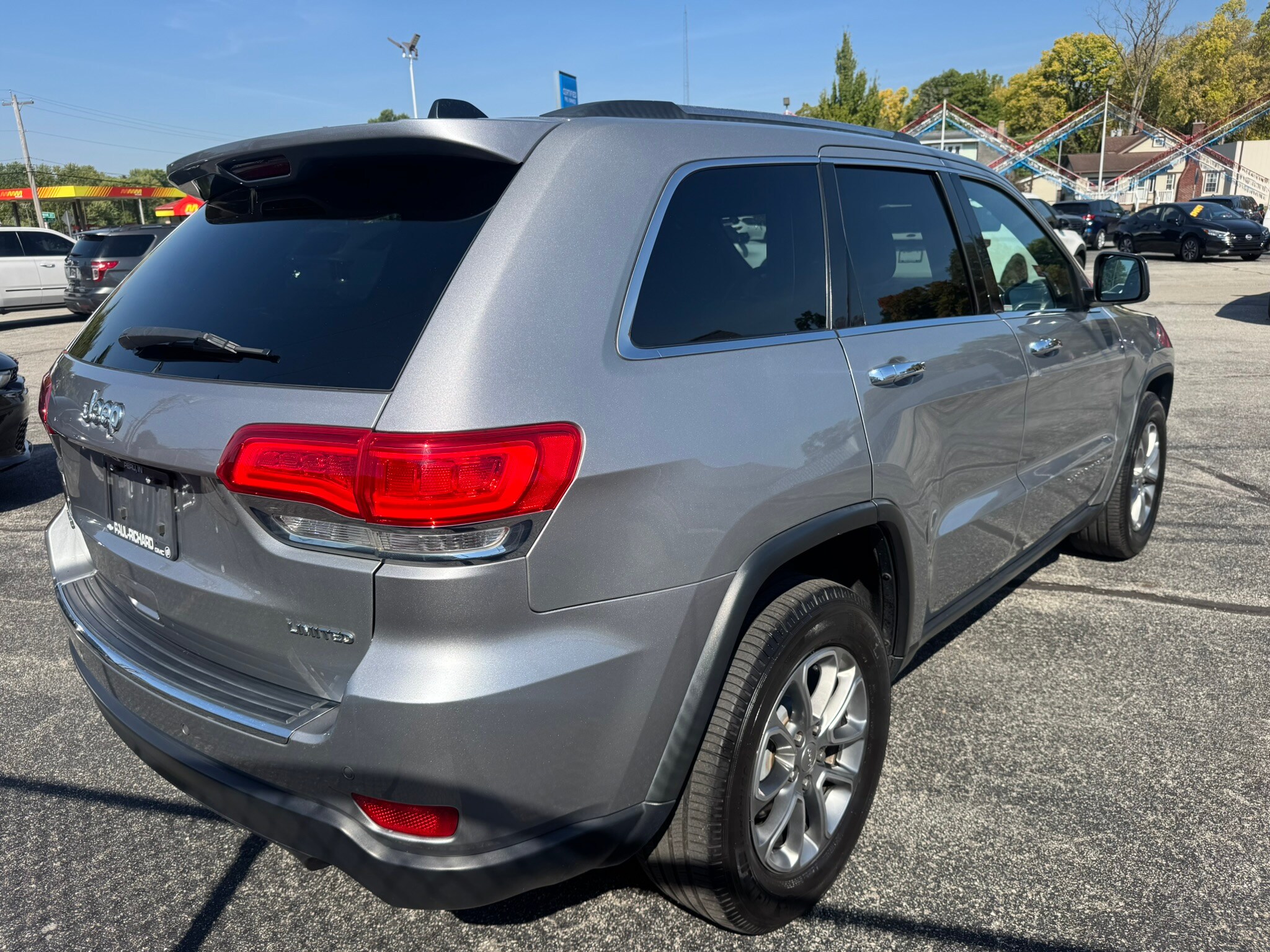 2015 Jeep Grand Cherokee Limited photo 2