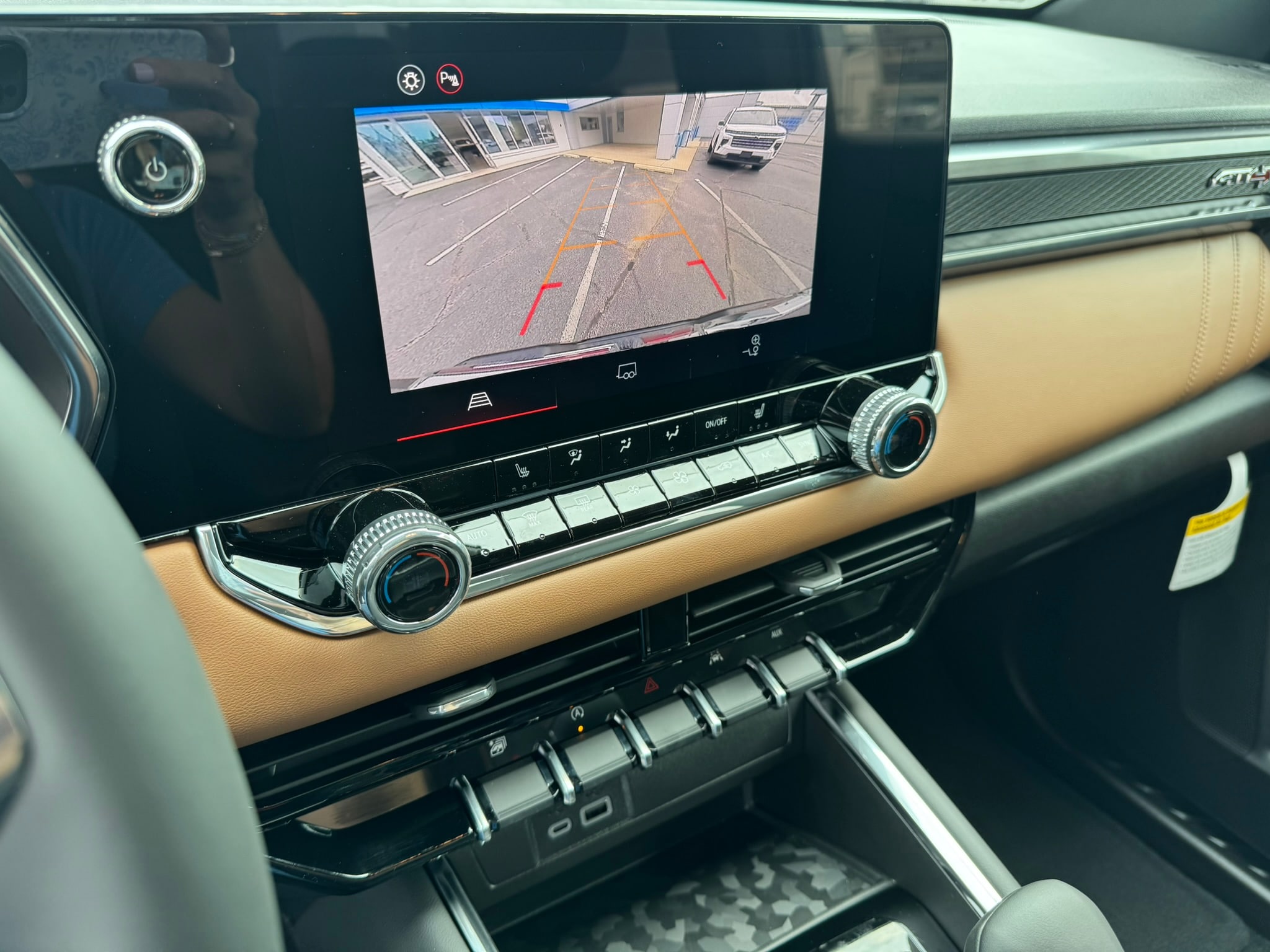 2025 GMC Canyon AT4 - Photo 13