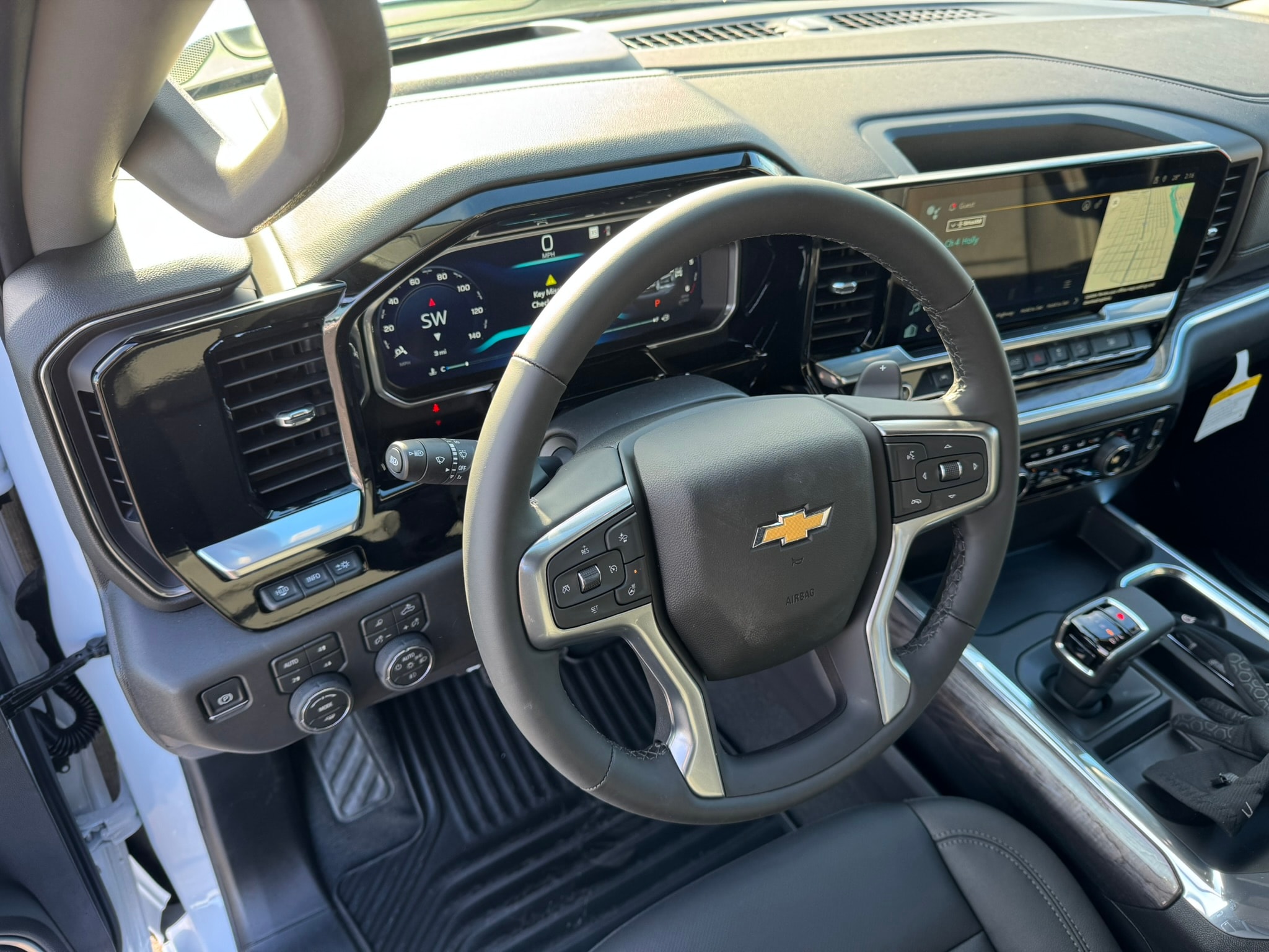 2026 Chevrolet Silverado 1500 LTZ - Photo 15