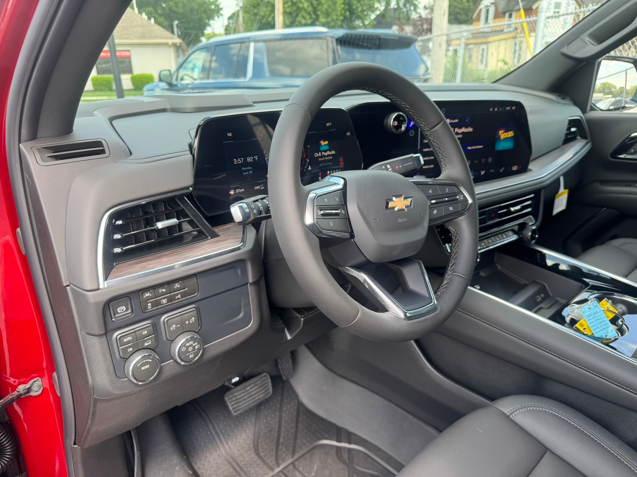 2026 Chevrolet Suburban LT - Photo 13