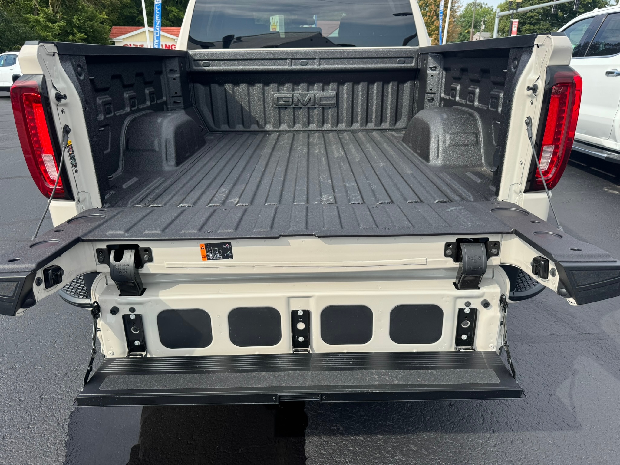 2026 GMC Sierra 1500 AT4 - Photo 26