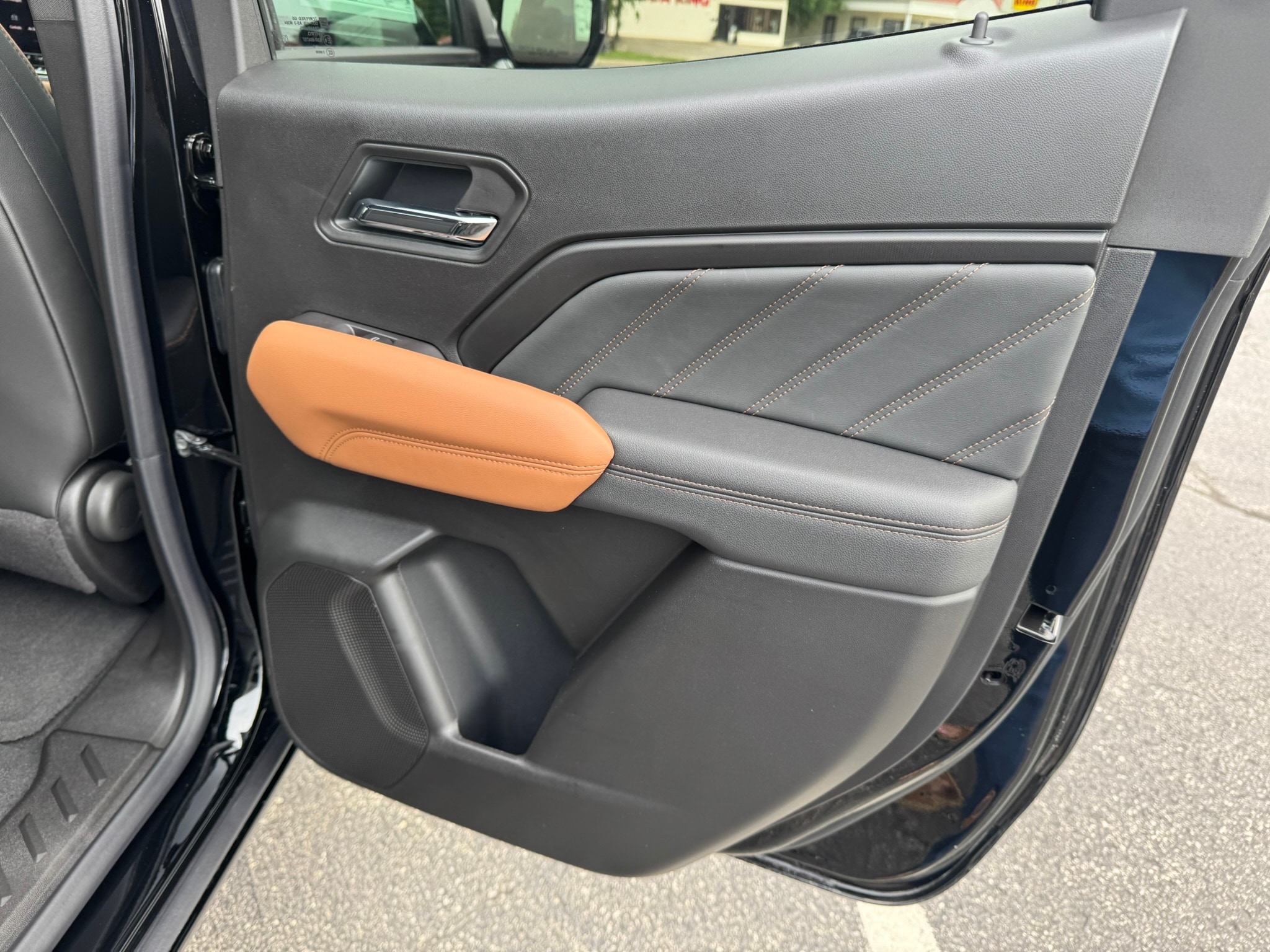 2025 GMC Canyon AT4 - Photo 18