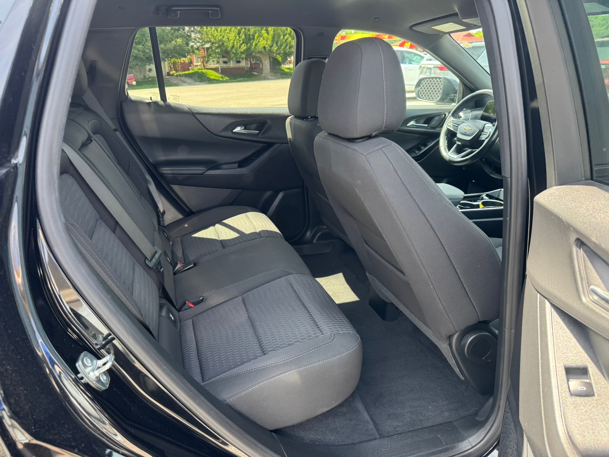 2025 Chevrolet Equinox LT - Photo 22
