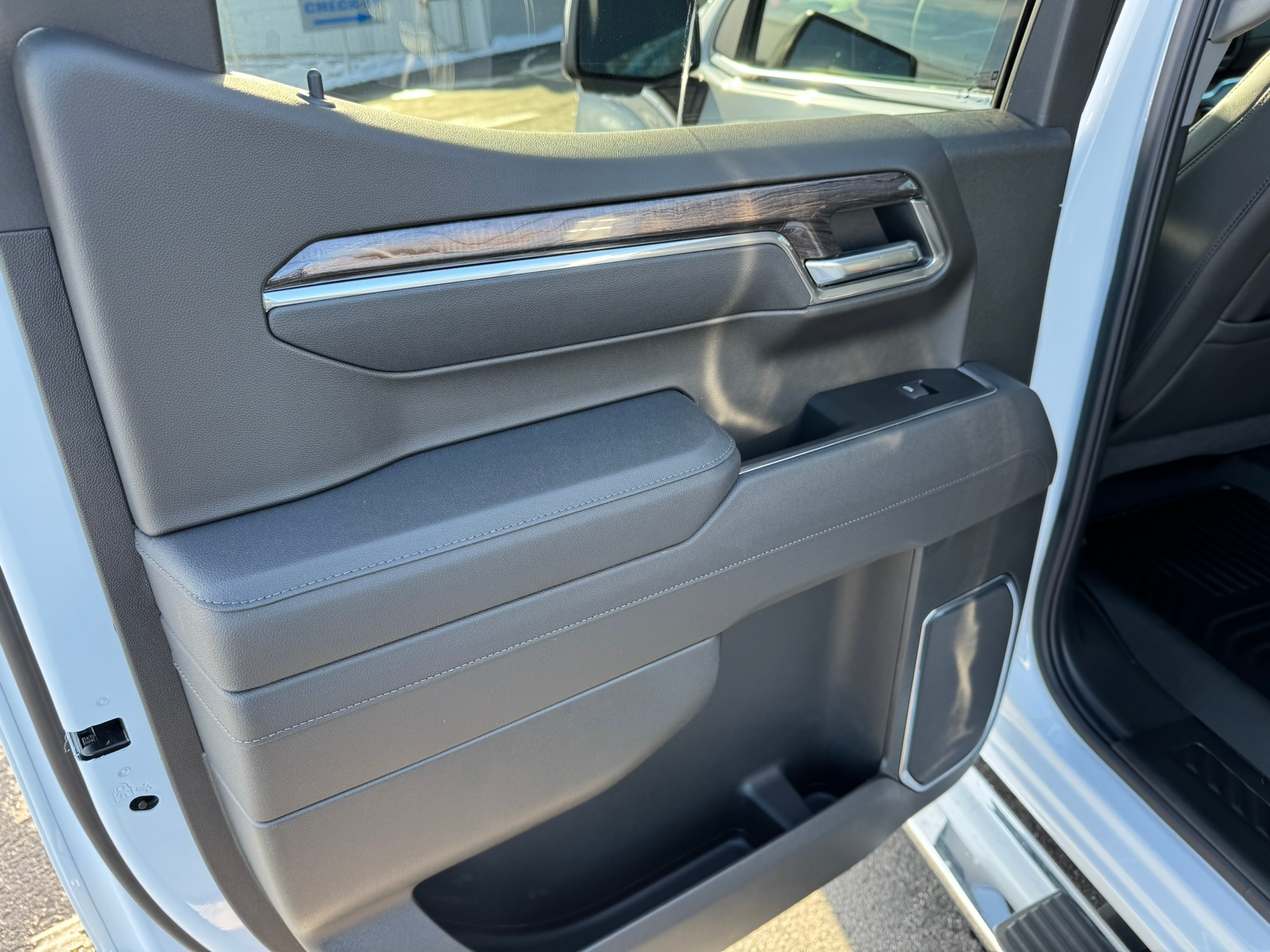 2026 Chevrolet Silverado 1500 LTZ - Photo 22