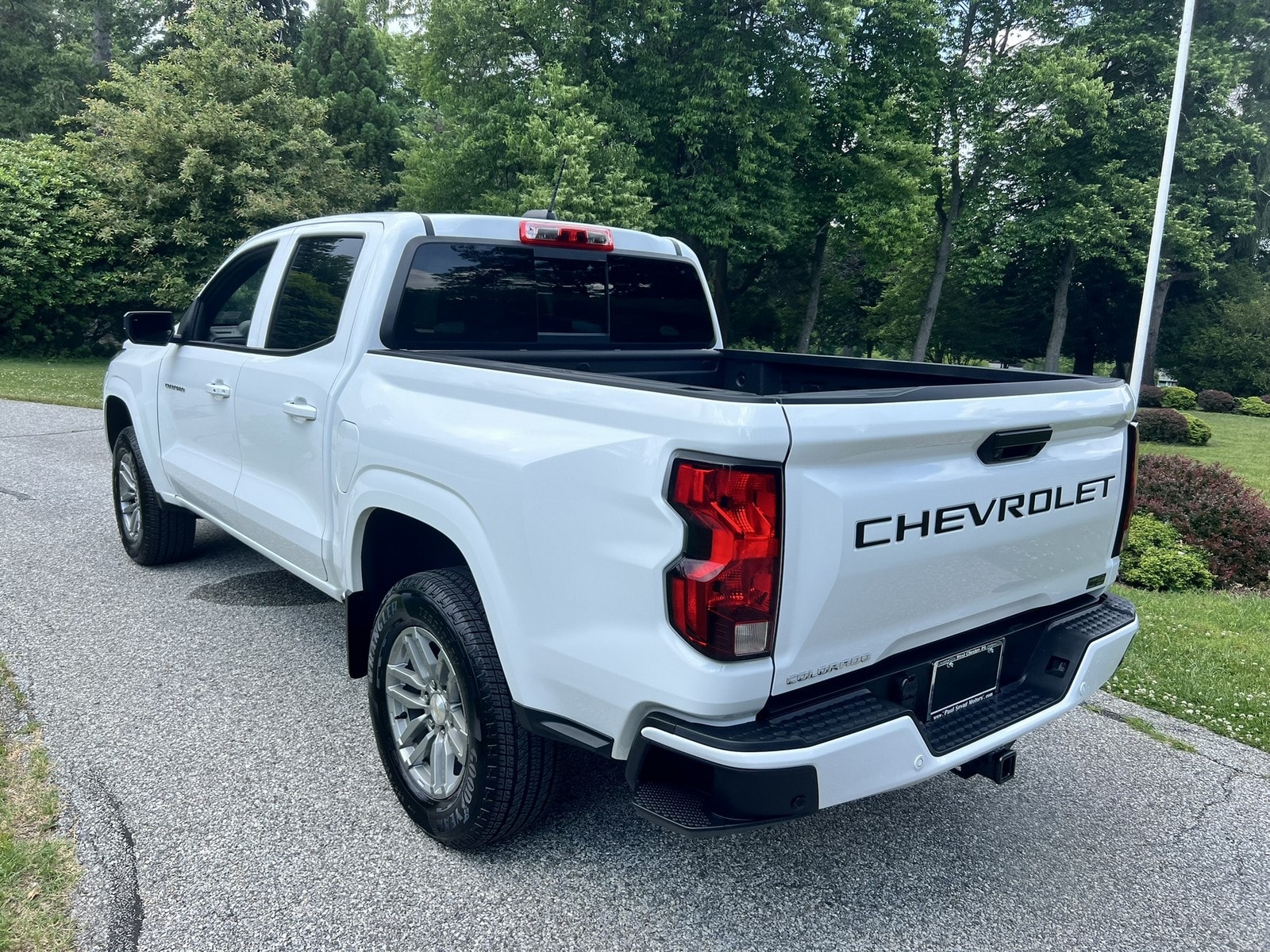 2025 Chevrolet Colorado LT - Photo 8