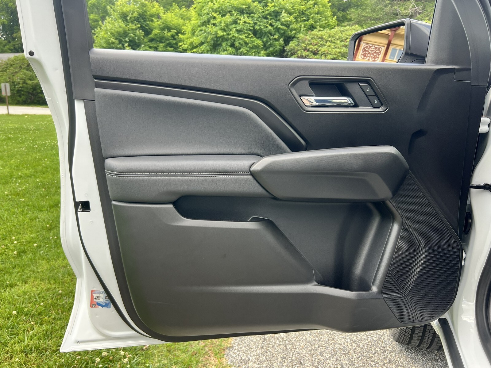 2025 Chevrolet Colorado LT - Photo 222