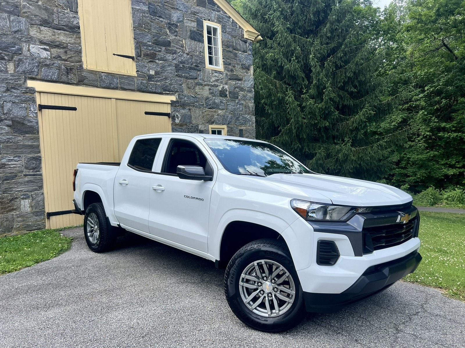 2025 Chevrolet Colorado LT - Photo 44