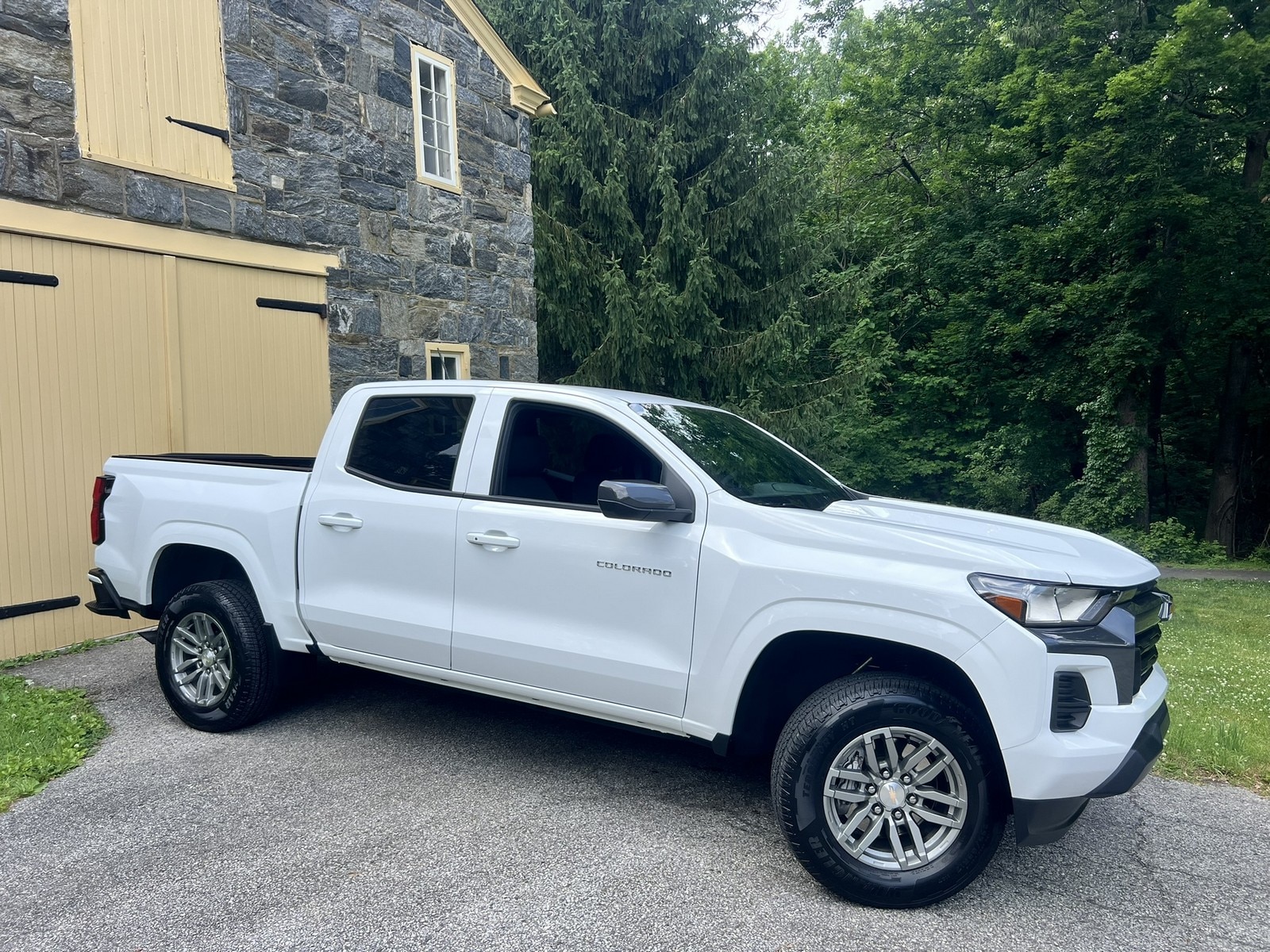 2025 Chevrolet Colorado LT - Photo 41