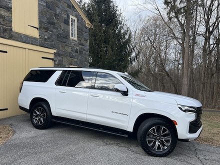 2023 Chevrolet Suburban Z71 4WD w/Luxury Package Only One Owner - Power Panoramic Roof