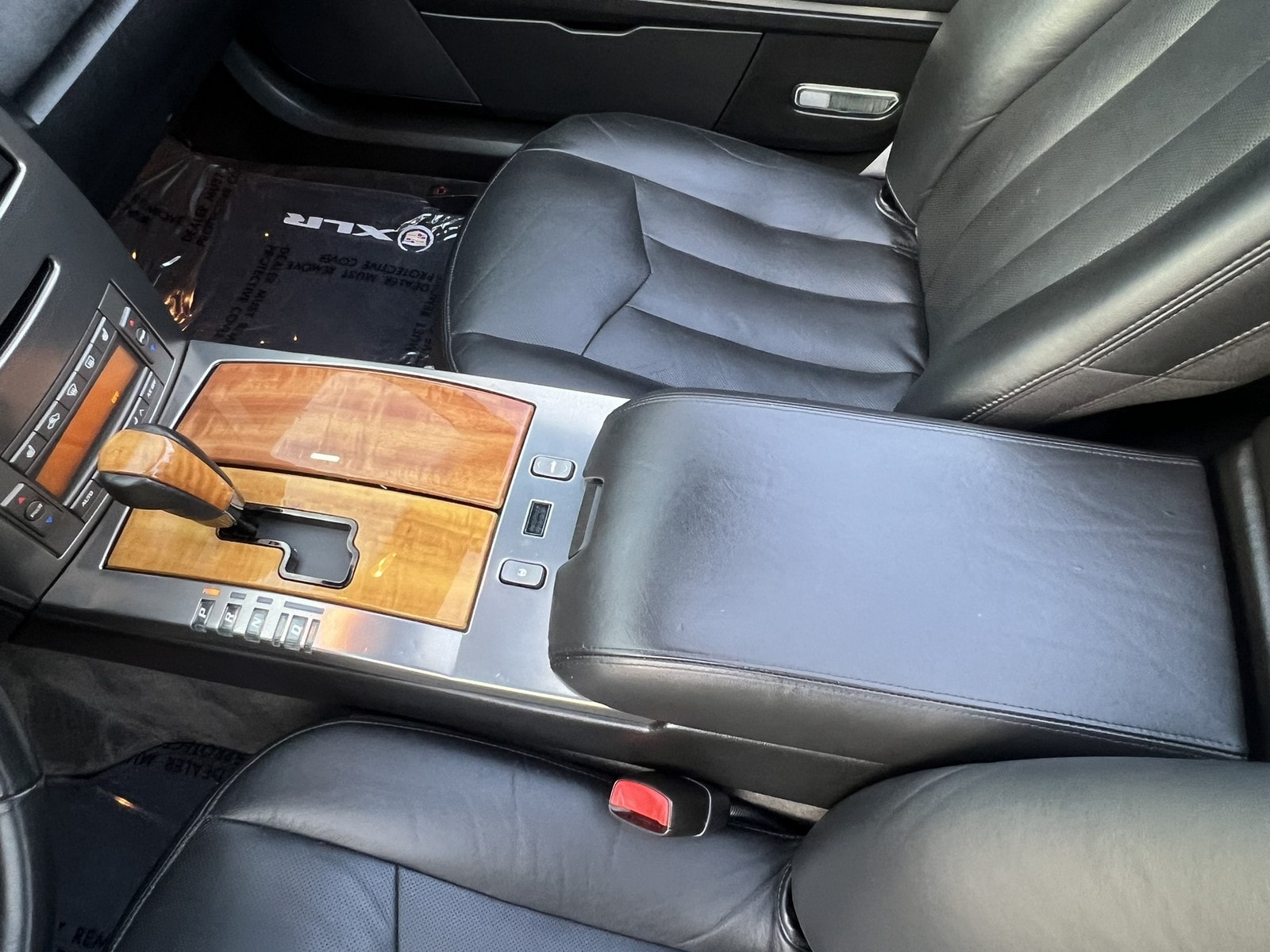 2004 Cadillac XLR Base - Photo 23