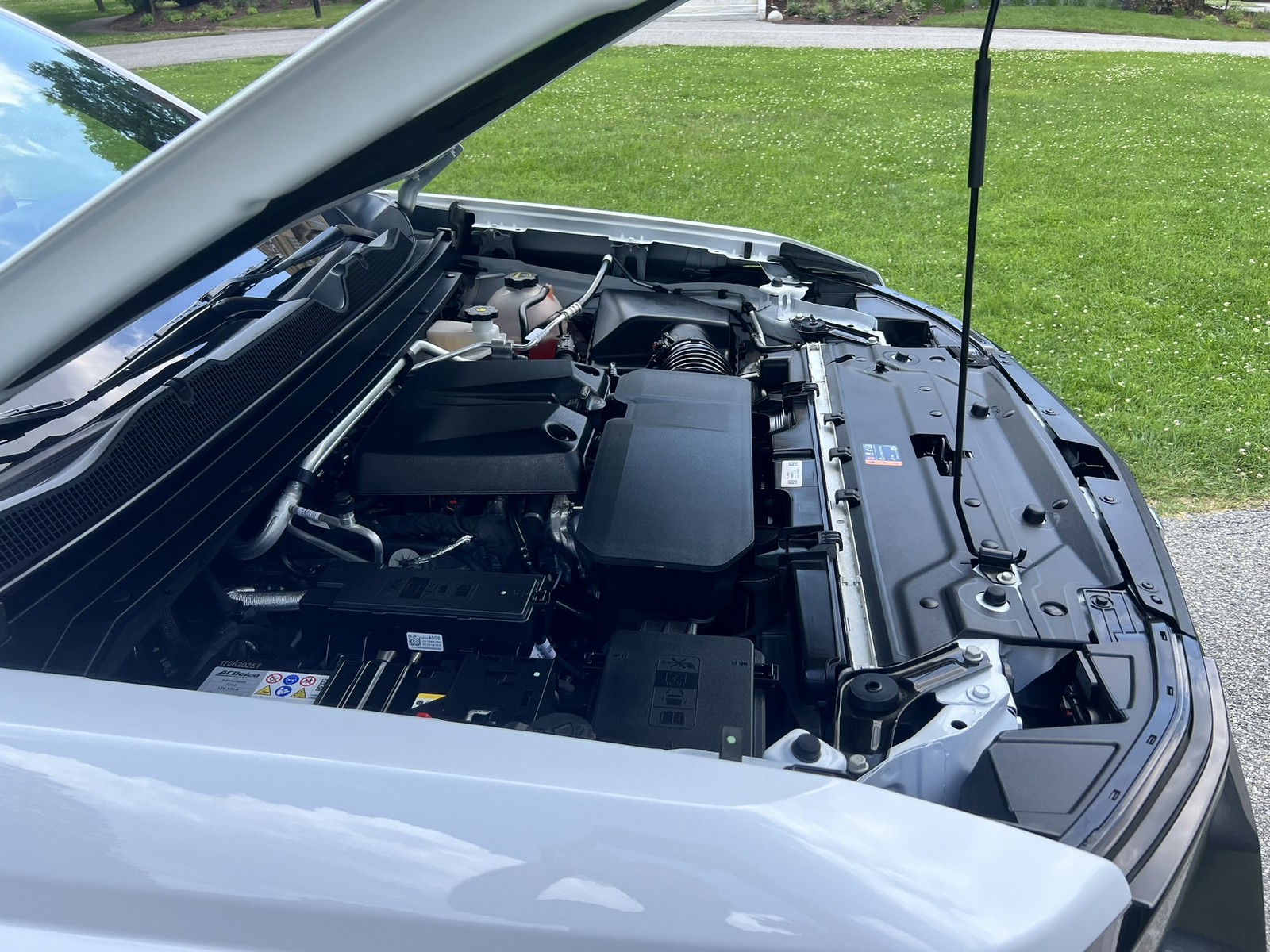 2025 Chevrolet Colorado LT - Photo 176