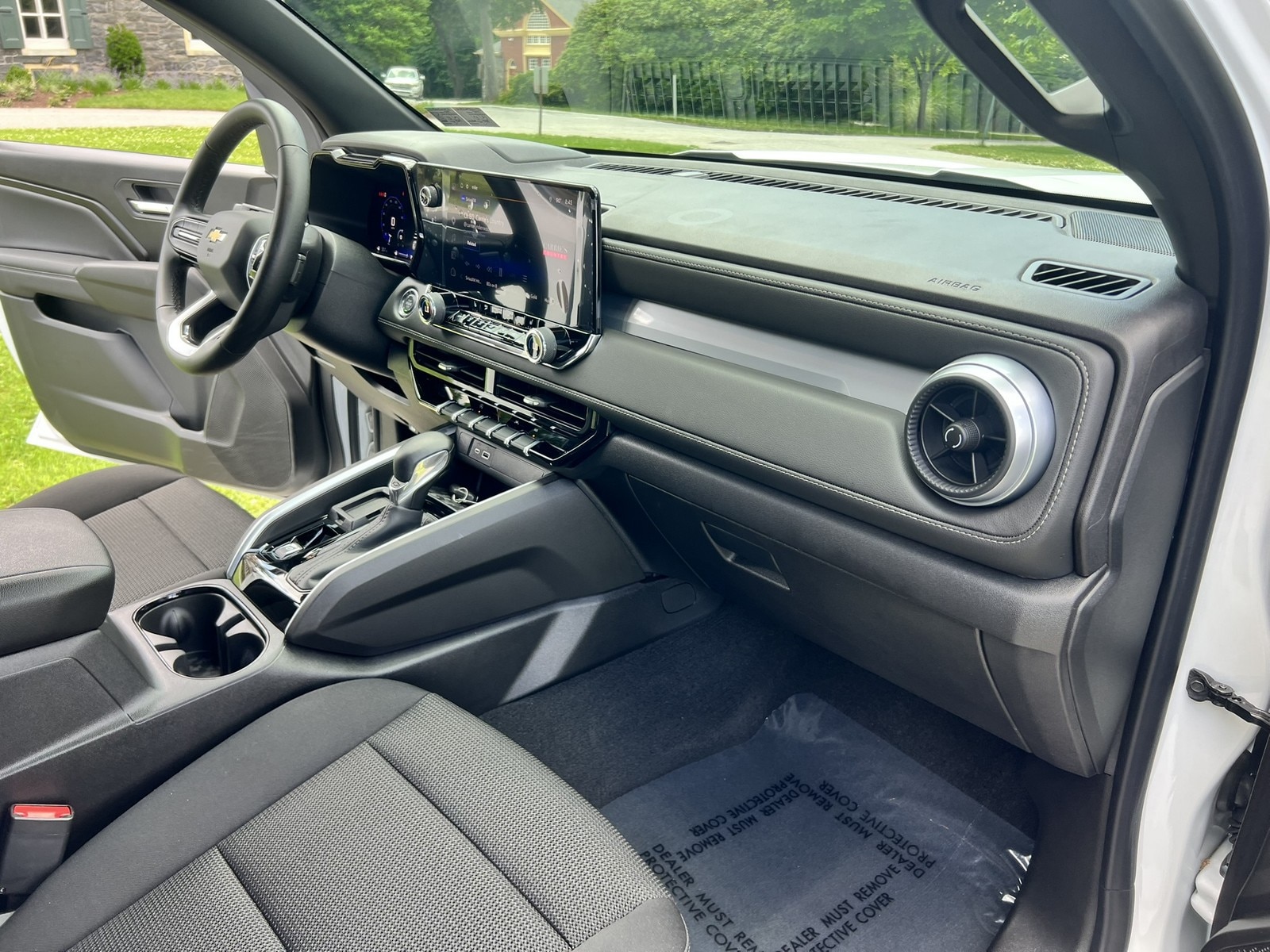 2025 Chevrolet Colorado LT - Photo 190