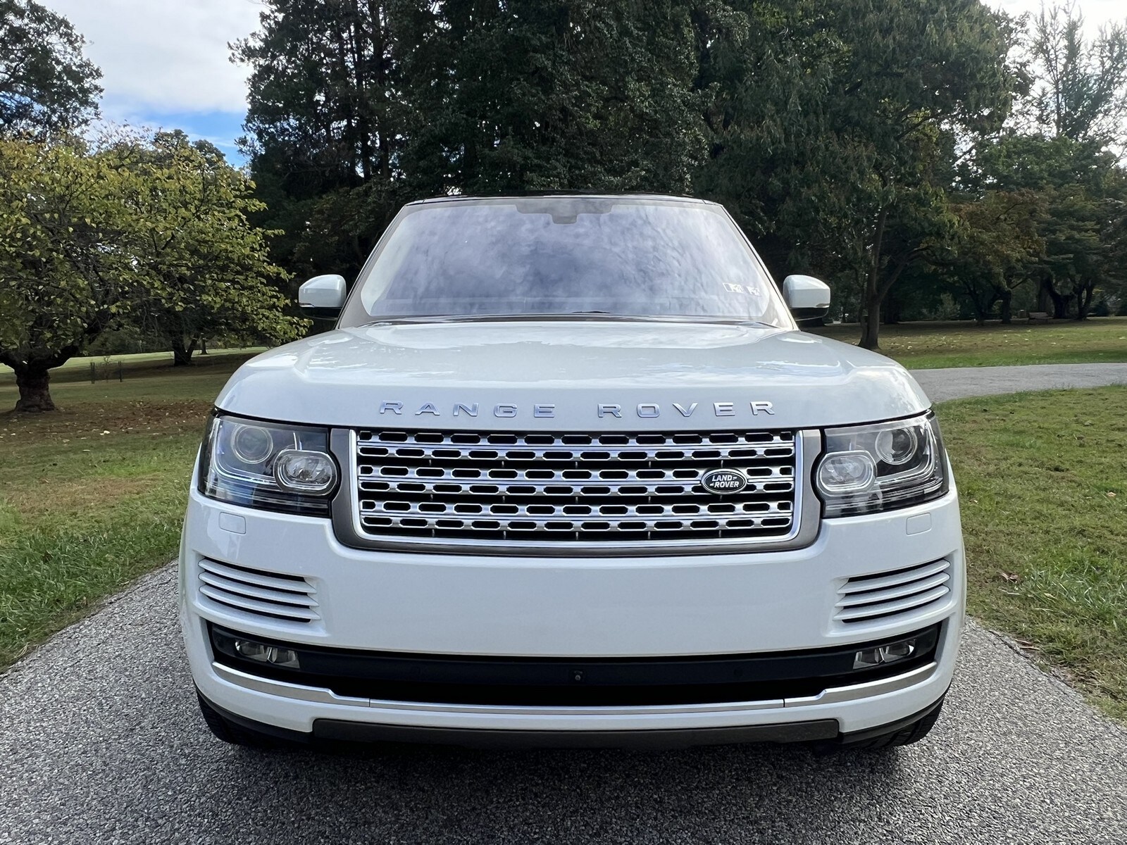 2016 Land Rover Range Rover SuperCharged photo 2