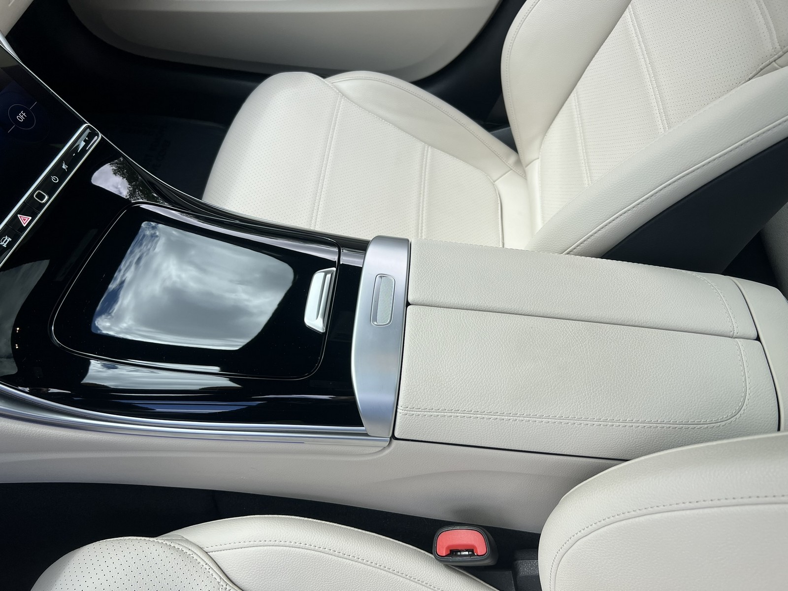 2022 Mercedes-Benz C-Class Sedan C 300 - Photo 23