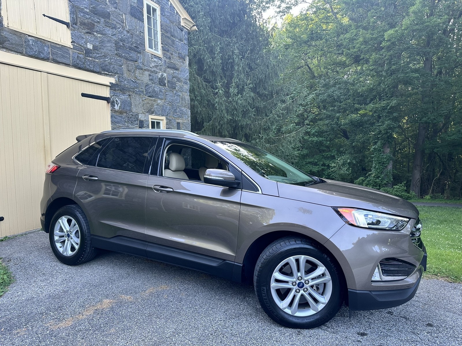 2019 Ford Edge SEL AWD's photo