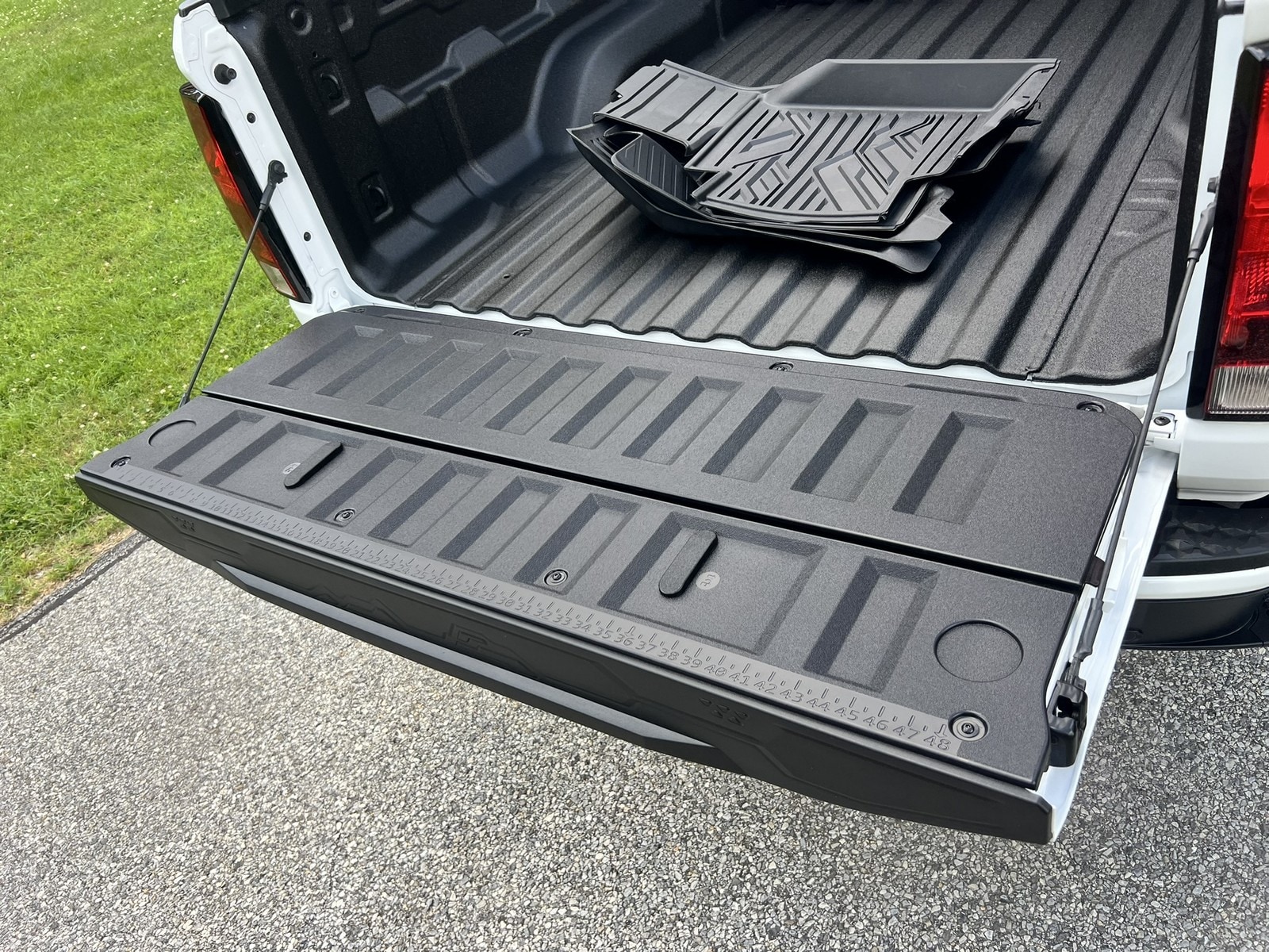2025 Chevrolet Colorado LT - Photo 171