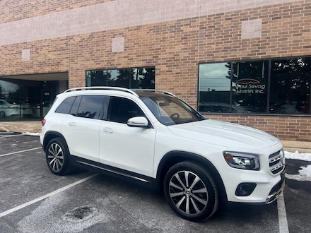 2022 Mercedes-Benz GLB 250 4MATIC Only 17,000 One Owner Miles - MB Warranty