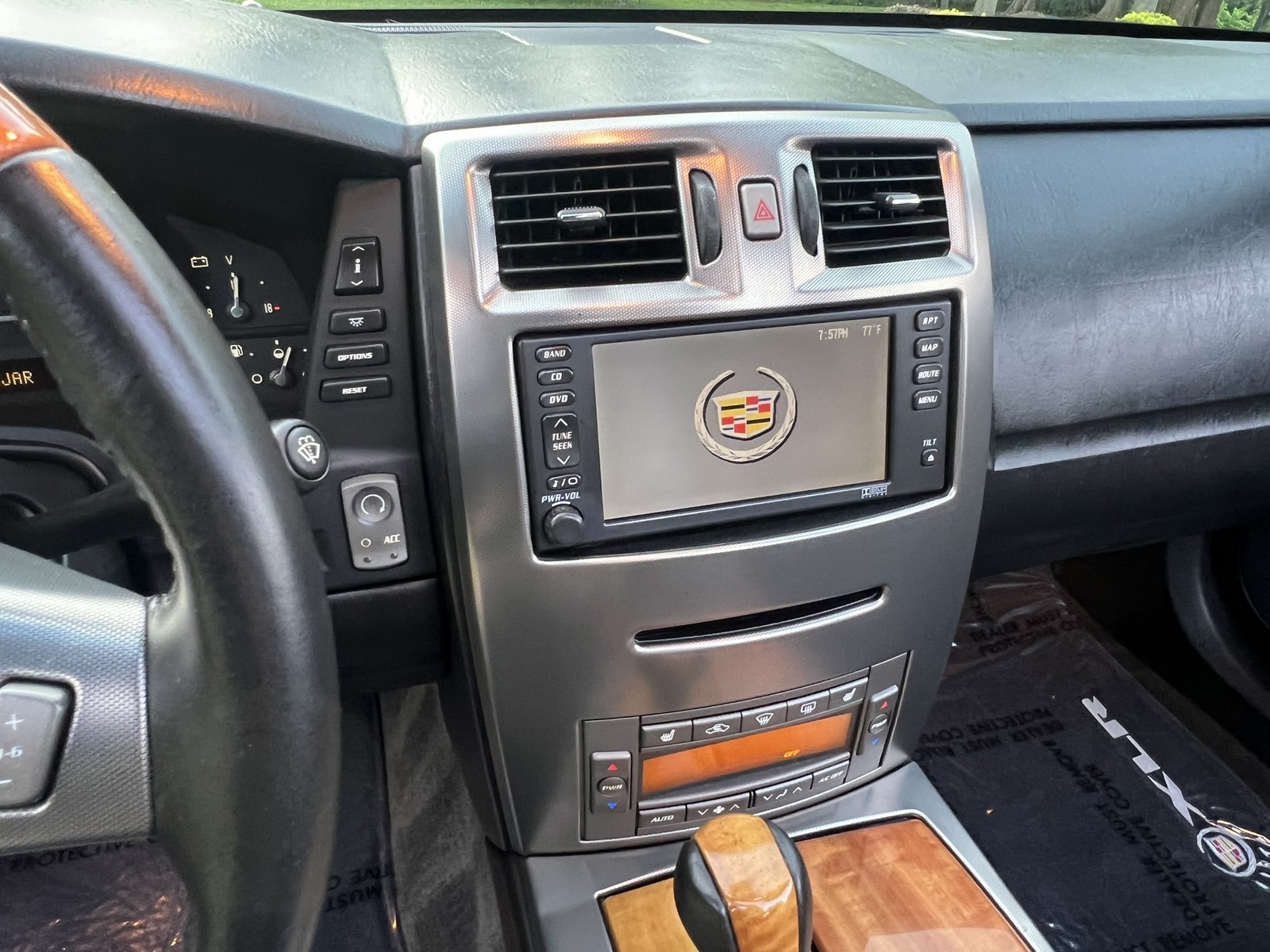 2004 Cadillac XLR Base - Photo 22