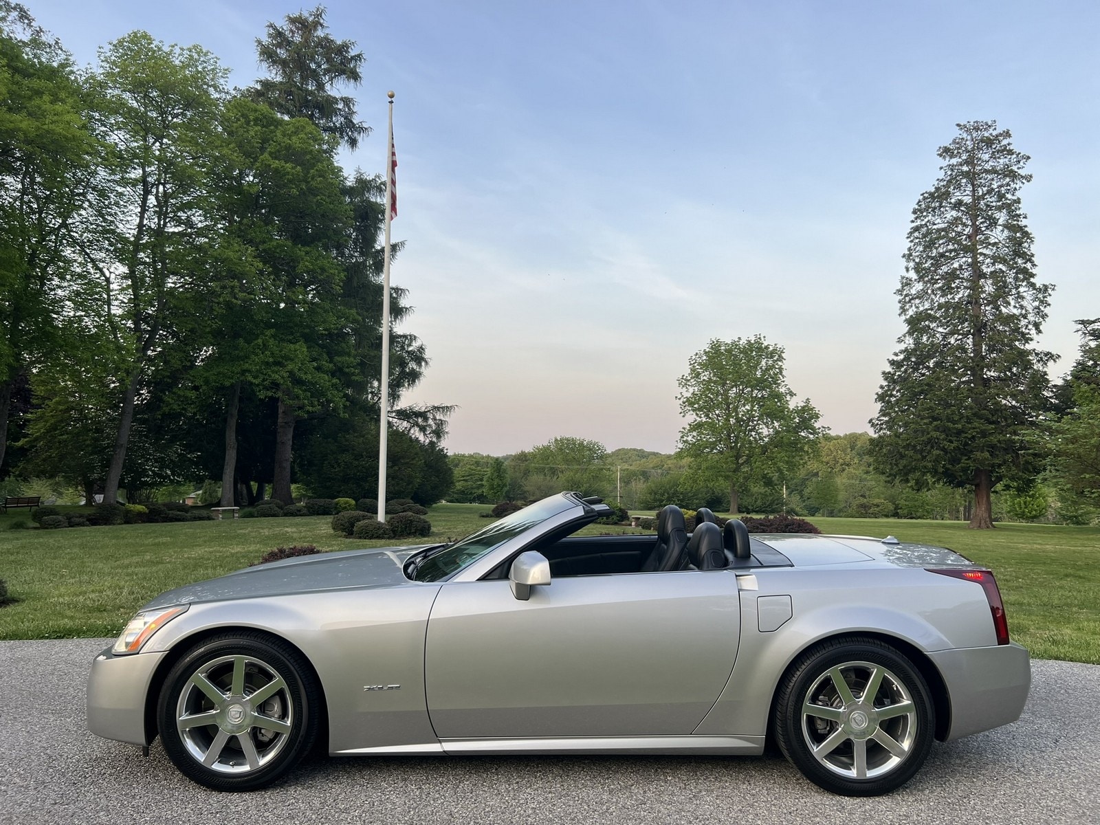 2004 Cadillac XLR Base - Photo 6