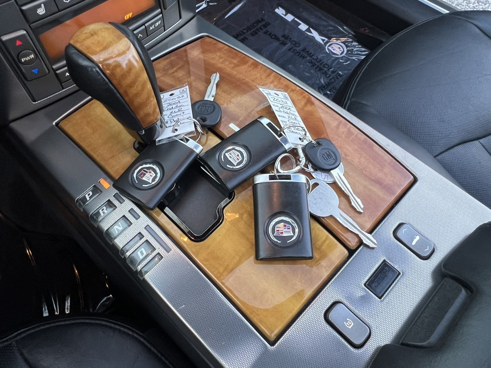 2004 Cadillac XLR Base - Photo 300